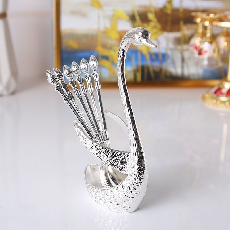 Giỏ đựng thìa dĩa hình thiên nga Huydecor