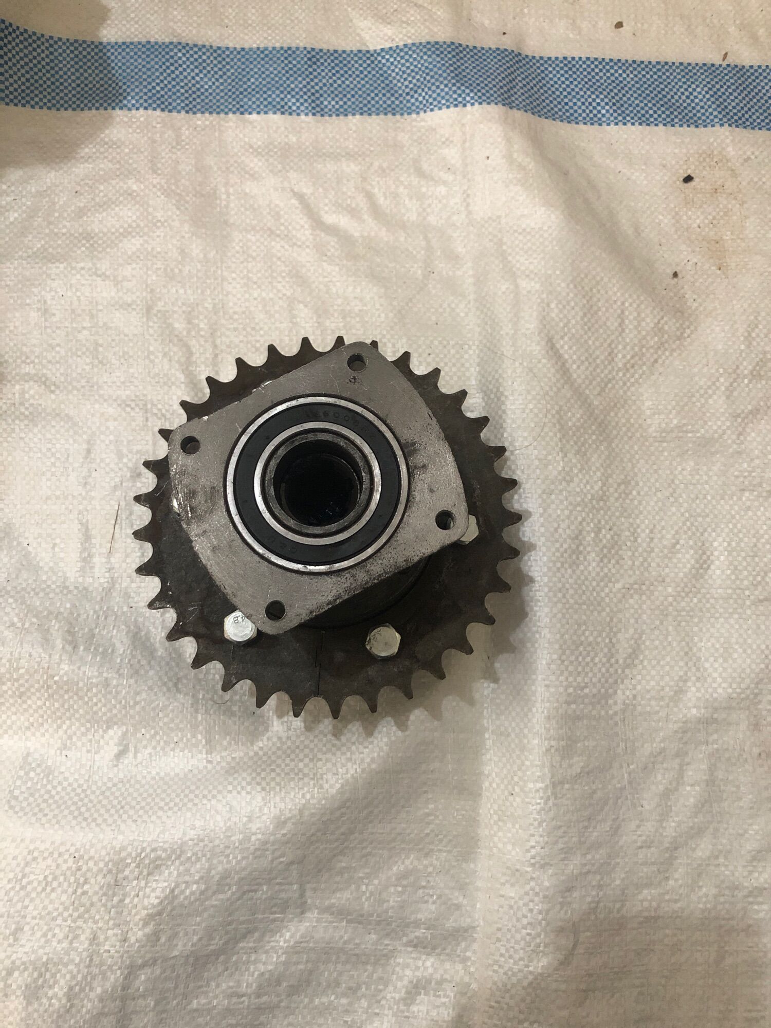 Visai xích chục 6 răng,nhông 33 răng