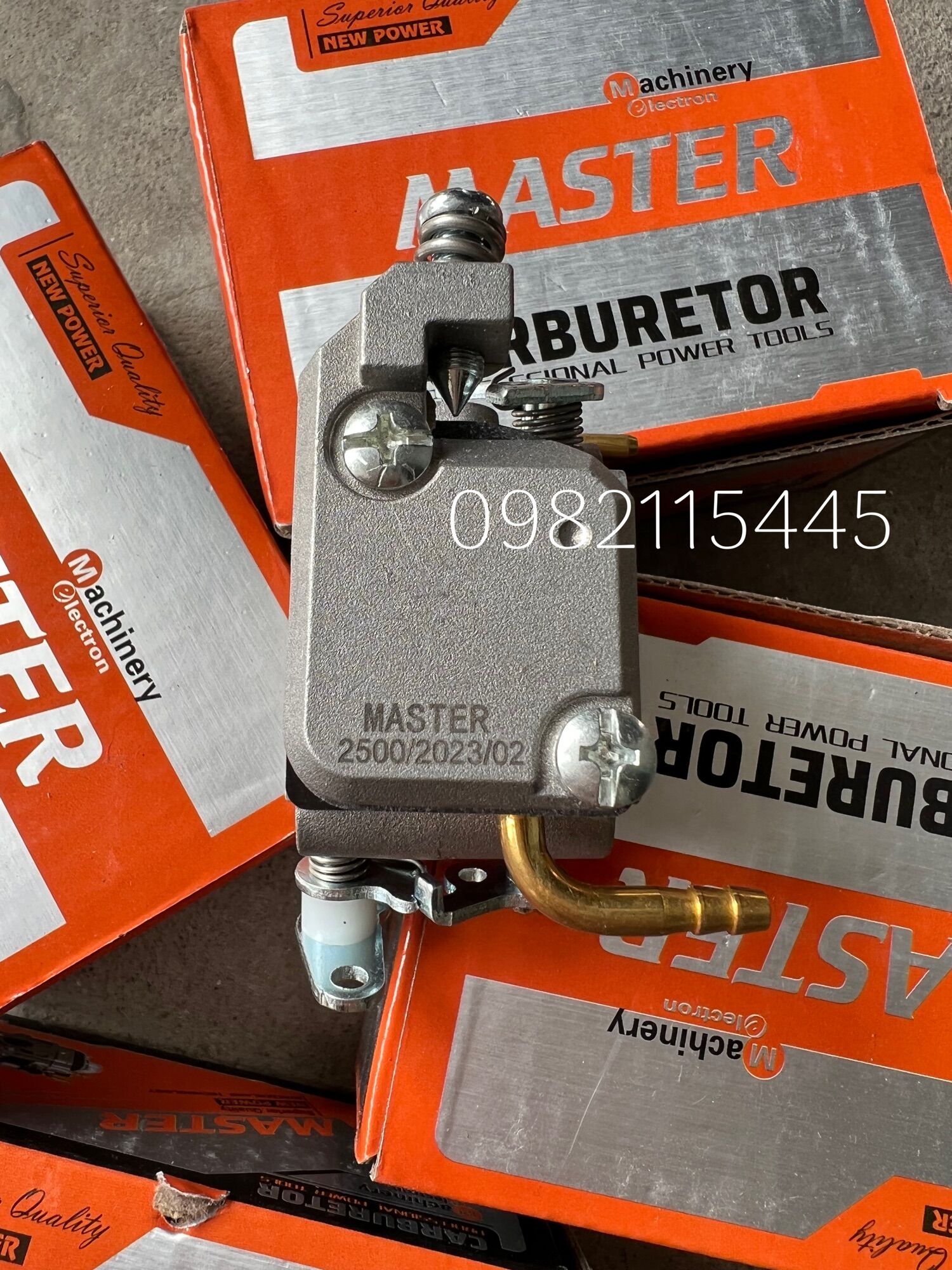 Bộ chế hoà khí cưa cụt 2500 - bình xăng con máy cưa cụt 2500