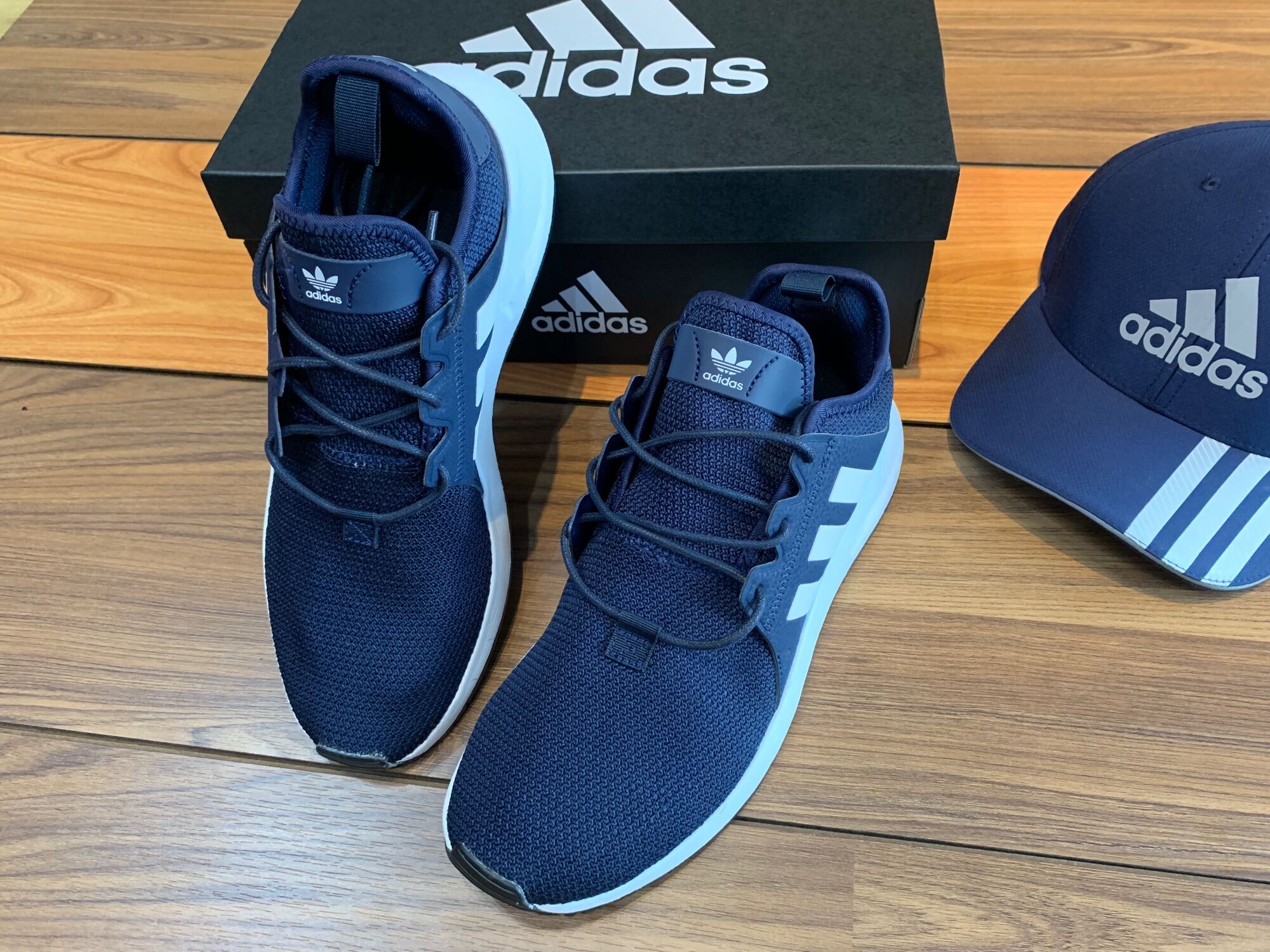 Giày Adidas XPLR sale