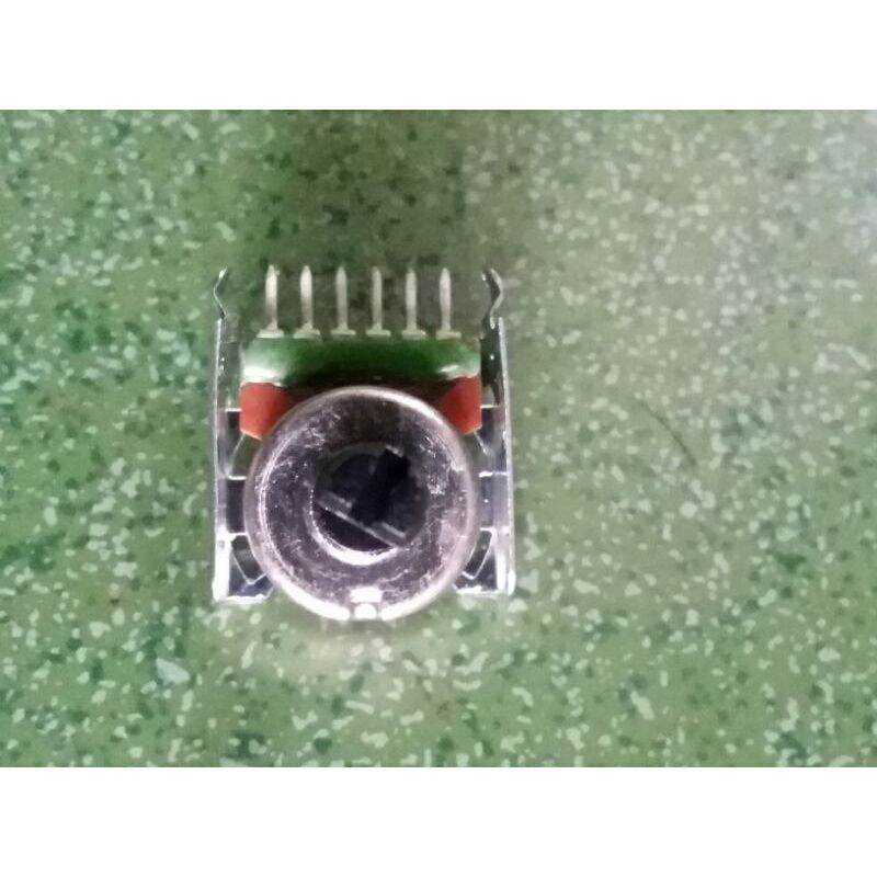 Volume vang số 6 chân 10,50k 100k xả hàng