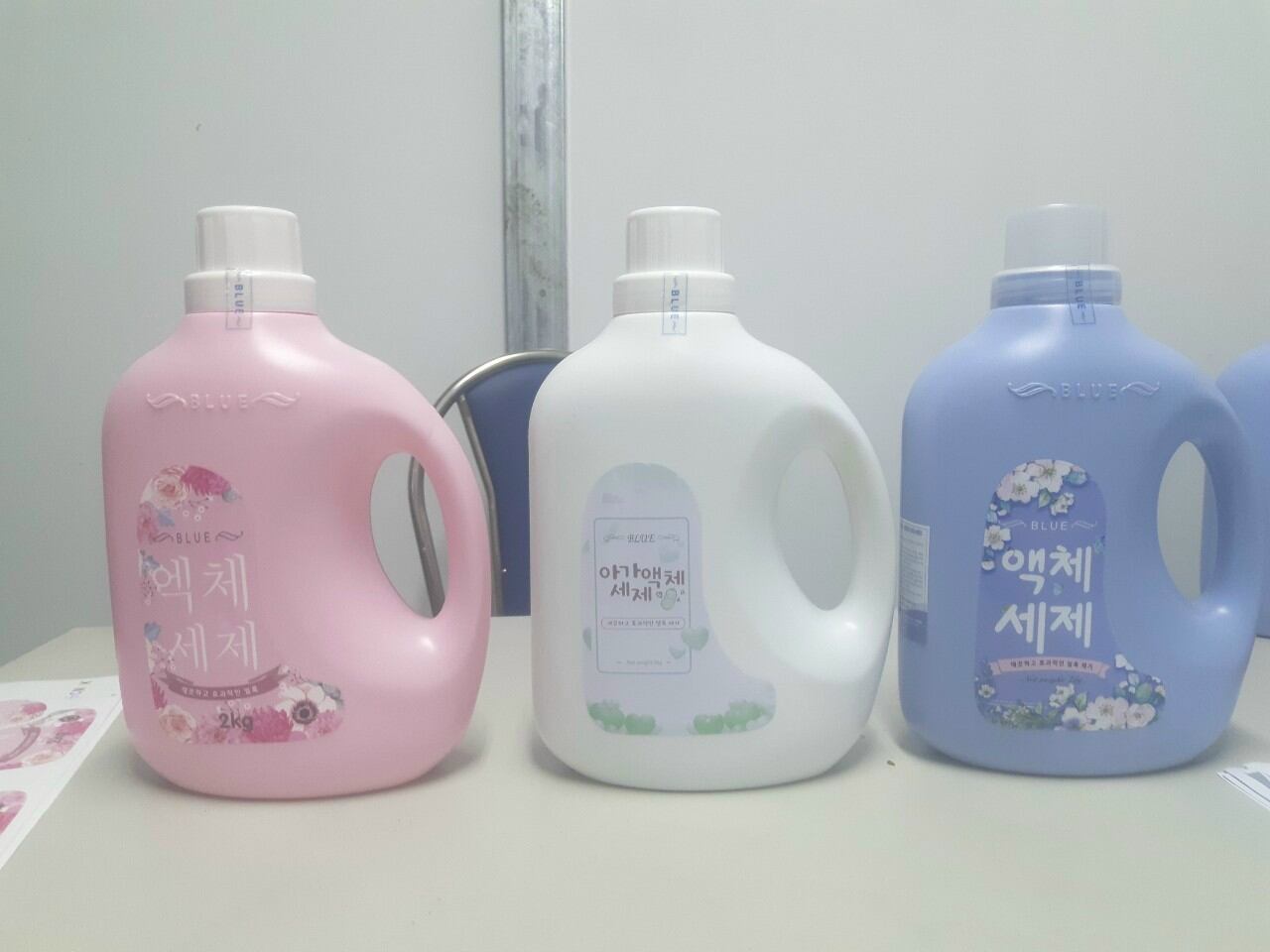 Nước giặt Blue Hàn Quốc chính hãng can 2L