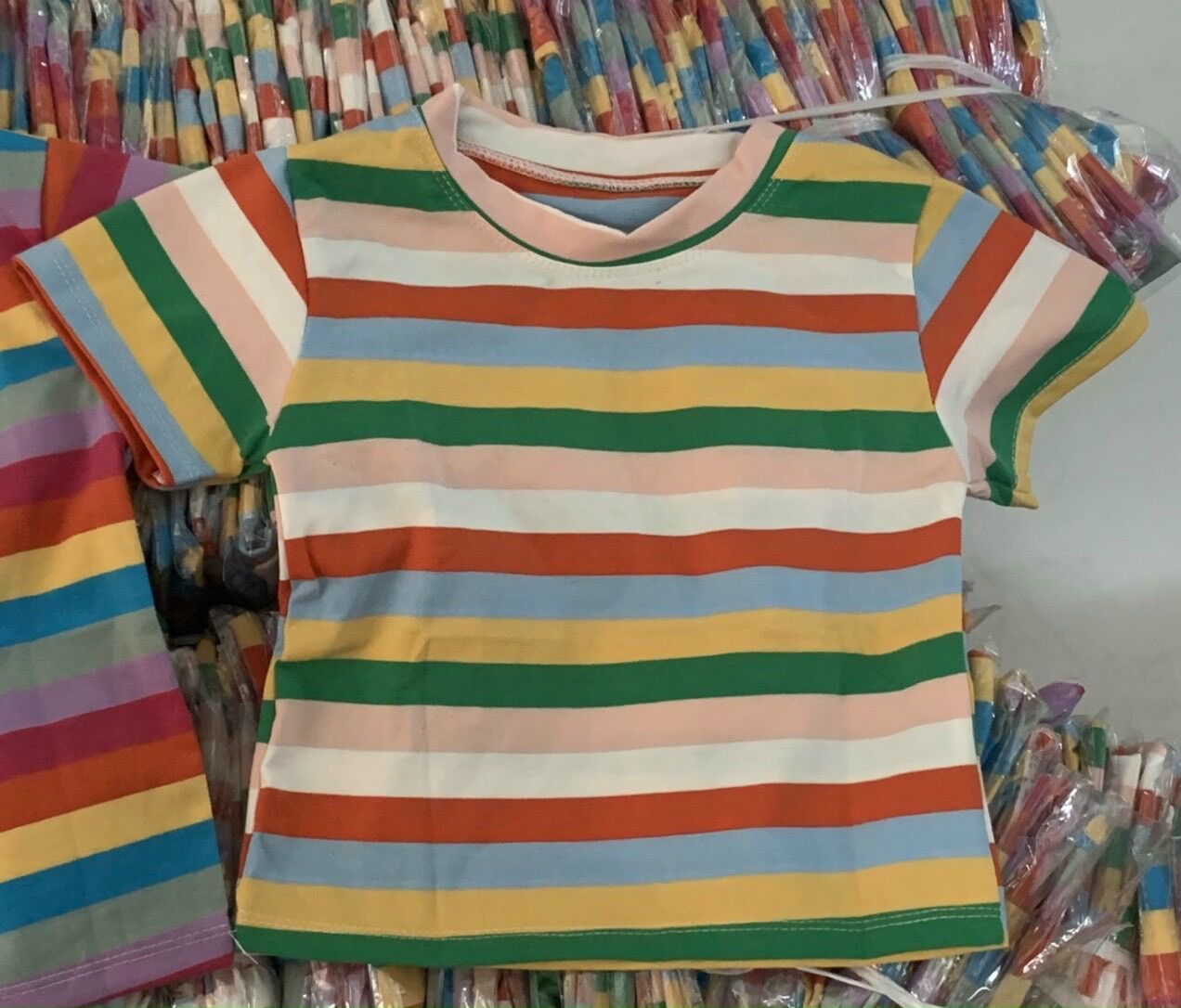 [HCM]Áo croptop sọc caro ( kèm ảnh thật shop chụp)