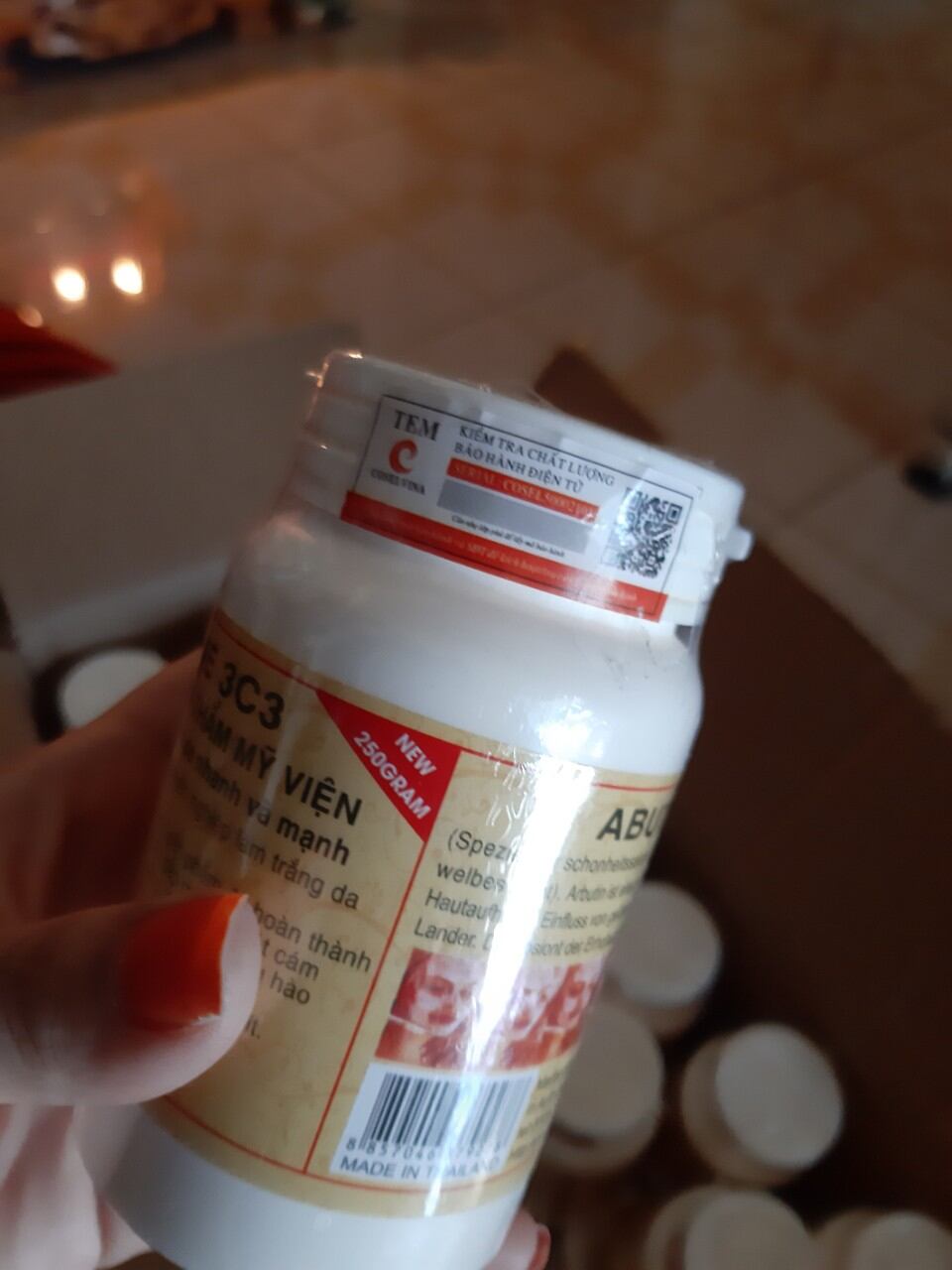 Kem body kích trắng abutine 3c3