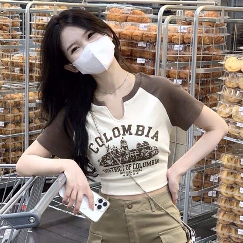 Áo croptop phối cổ bẻ colom tay ngắn BG