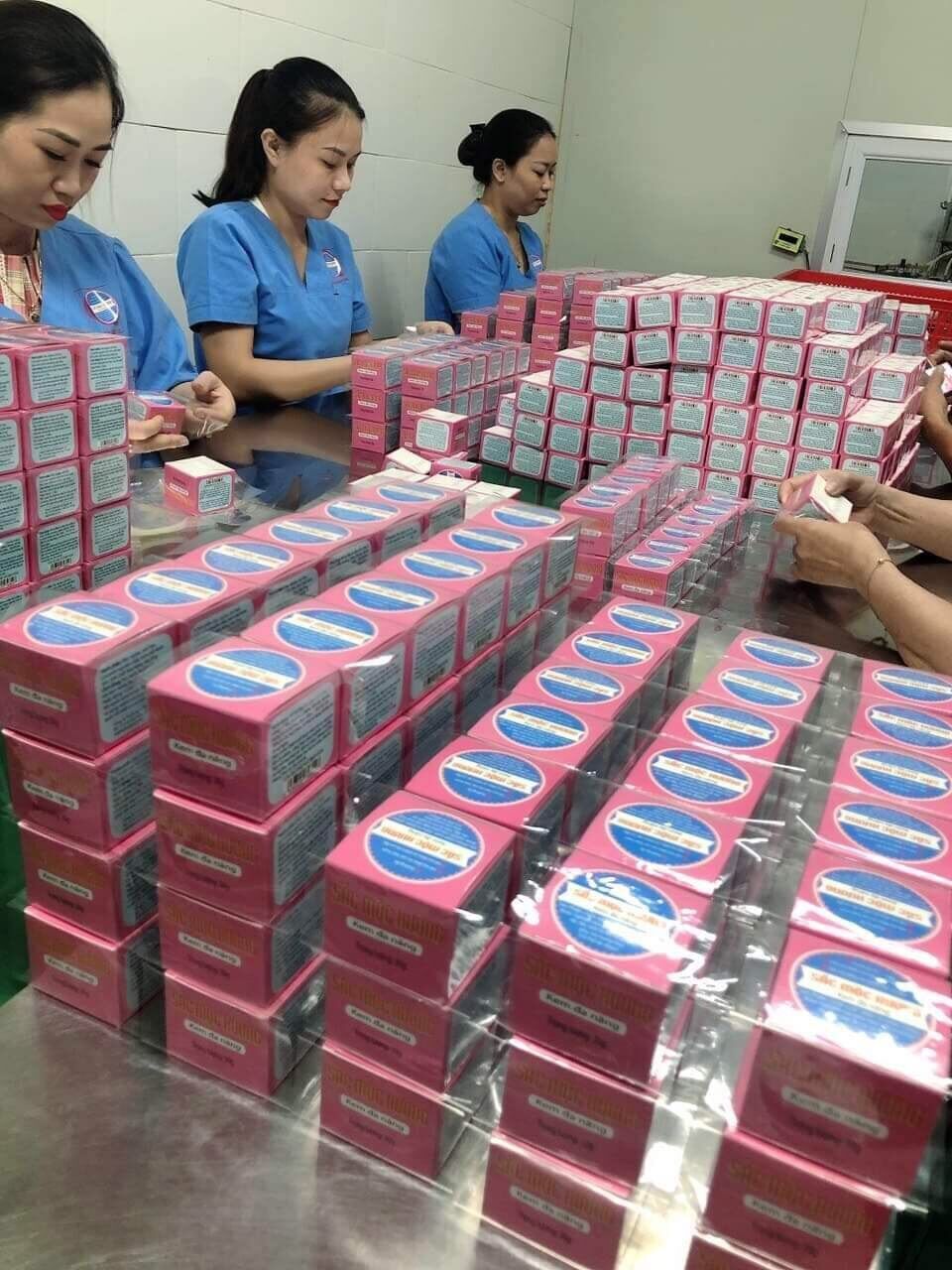 KEM ĐA NĂNG SẮC MỘC HƯƠNG