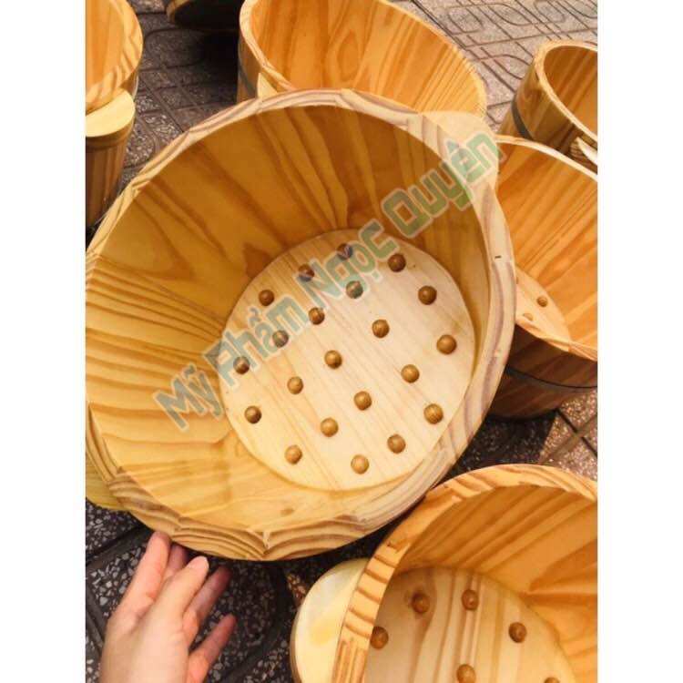 Chậu gỗ ngâm chân có hạt massage