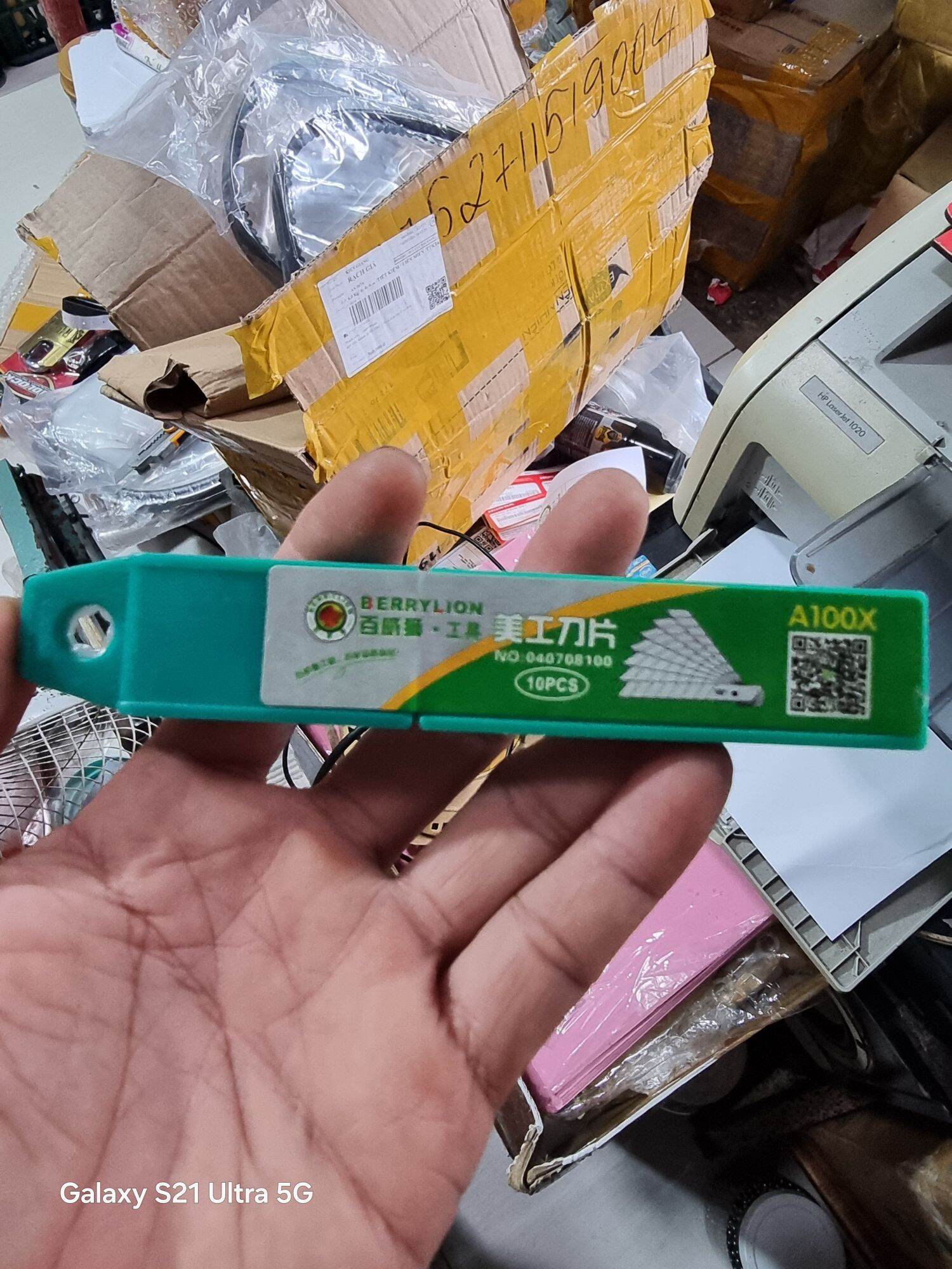 dao rọc giấy A-100 (hộp 10 lưỡi)