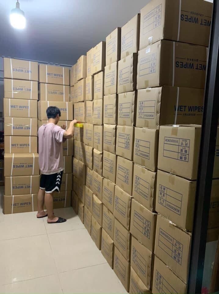 [KÈM THÙNG NHỰA] KHĂN GIẤY ƯỚT ONG VÀNG 10 BỊCH SIÊU ĐÁNG YÊU