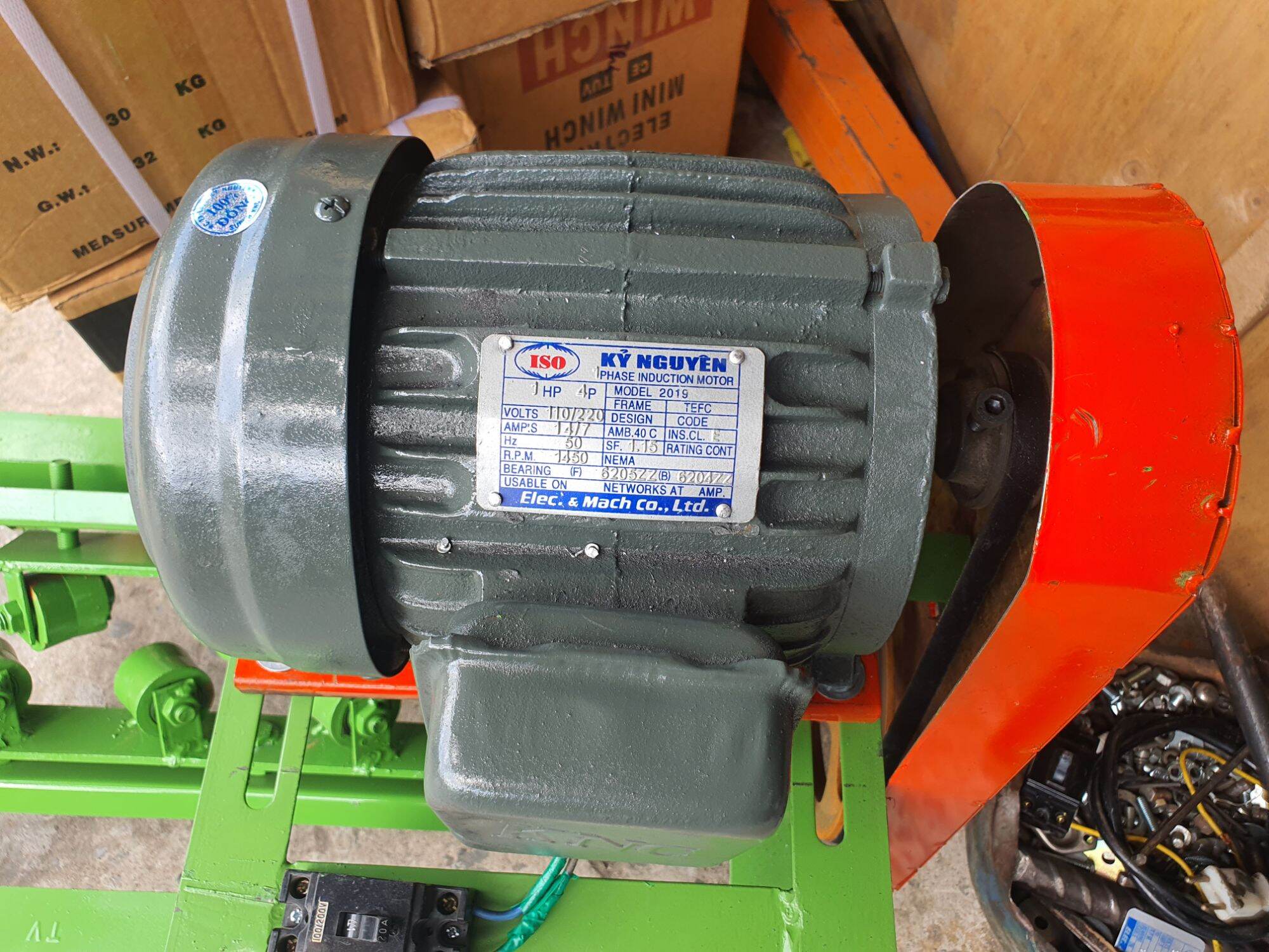 Máy duỗi sắt trung  ( có motor)