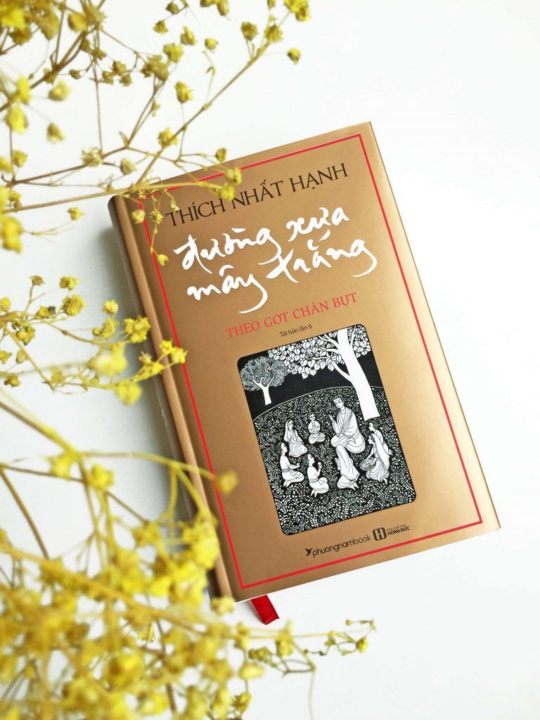Đường Xưa Mây Trắng ( Tặng bookmark)