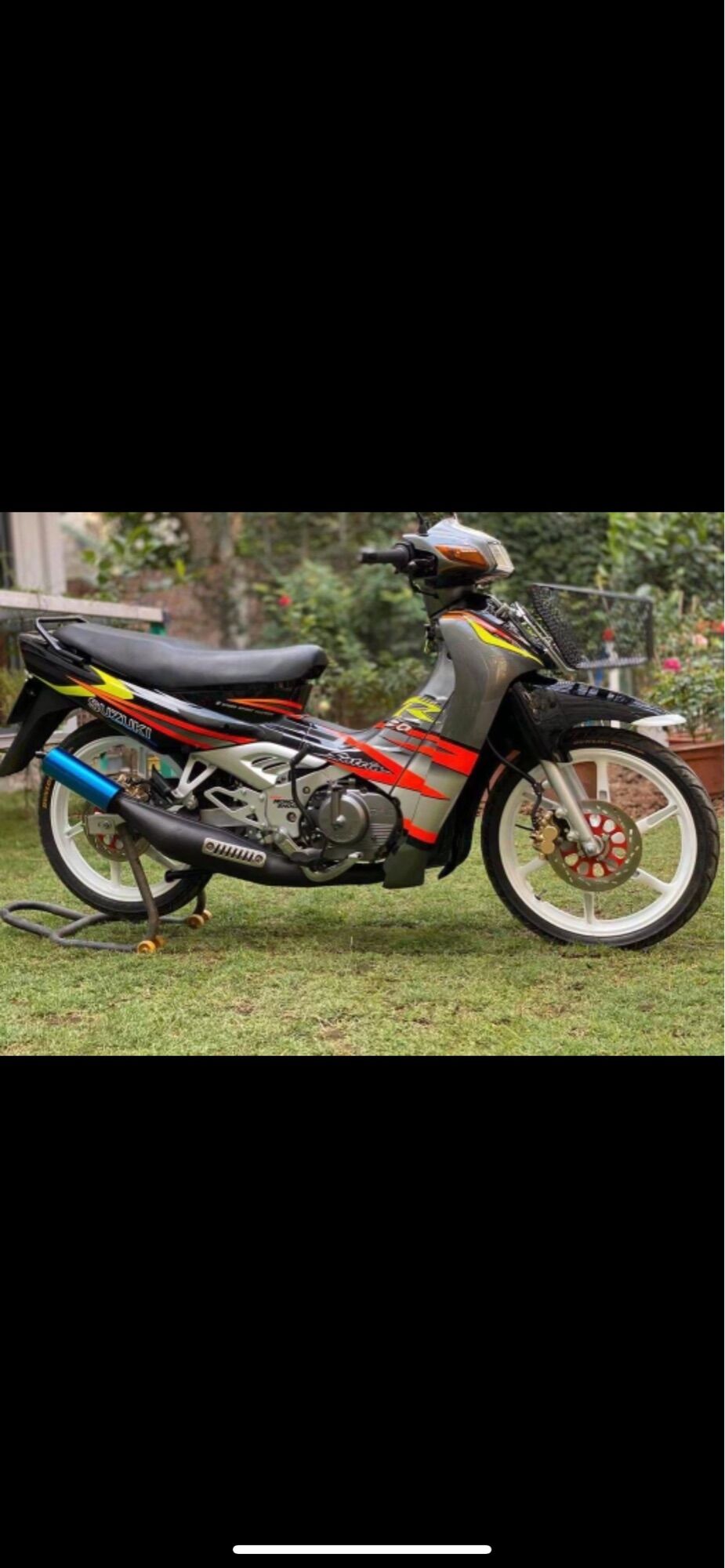 Tem Satria 2000 Xám Đen