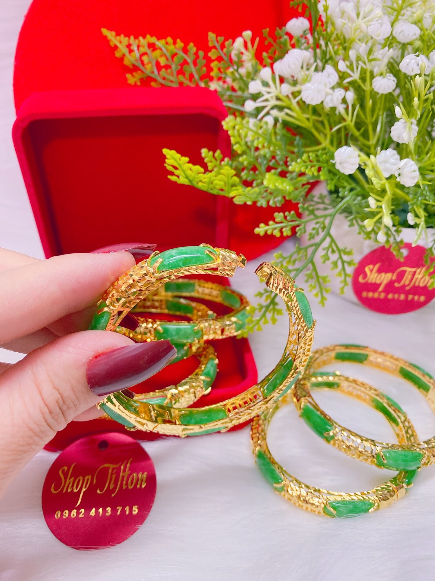 Vòng tay nữ cẩm thạch xanh chạm kim tiền mạ vàng 18k