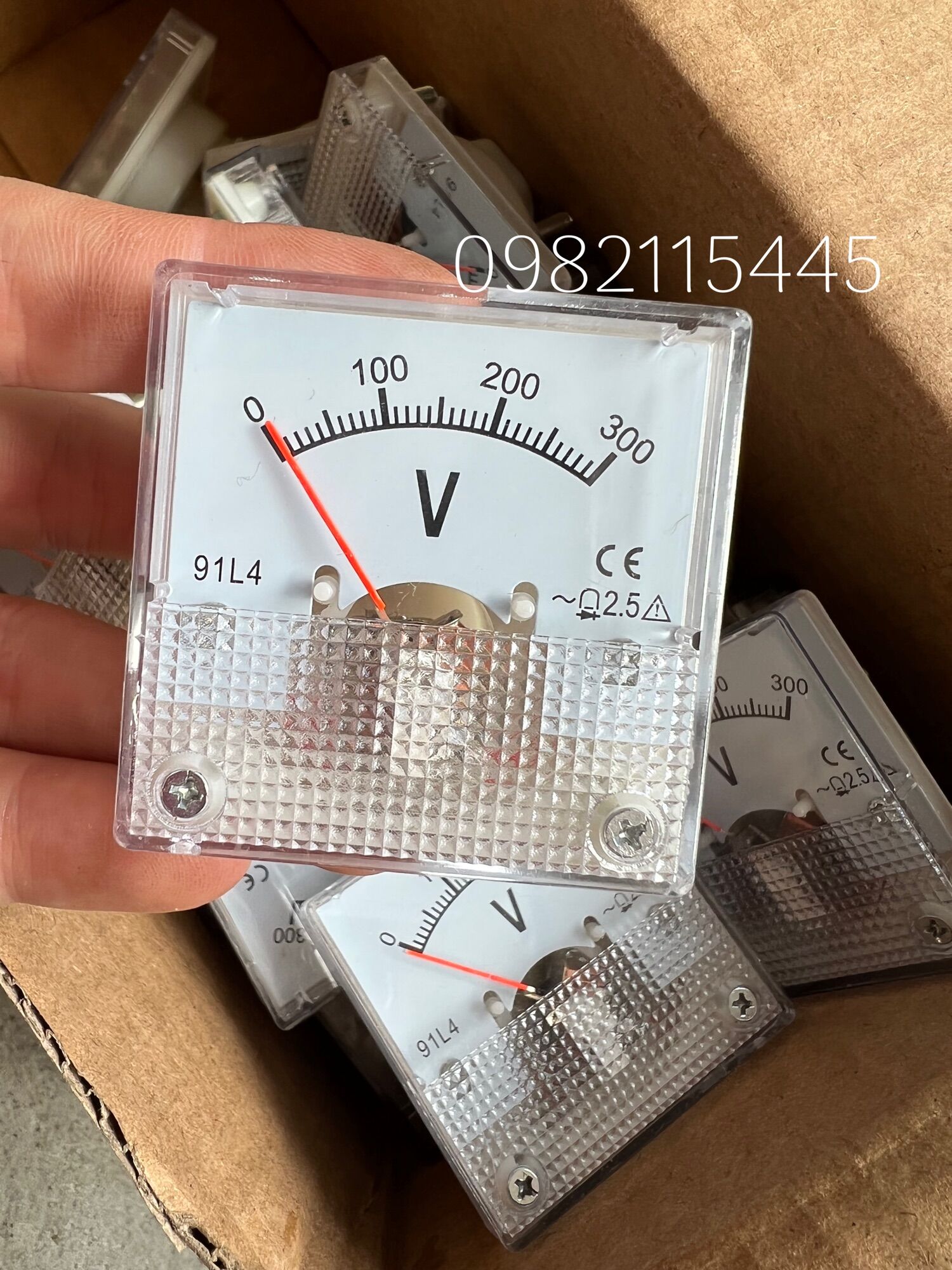 Đồng hồ đo điện kế AC máy phát điện 300v