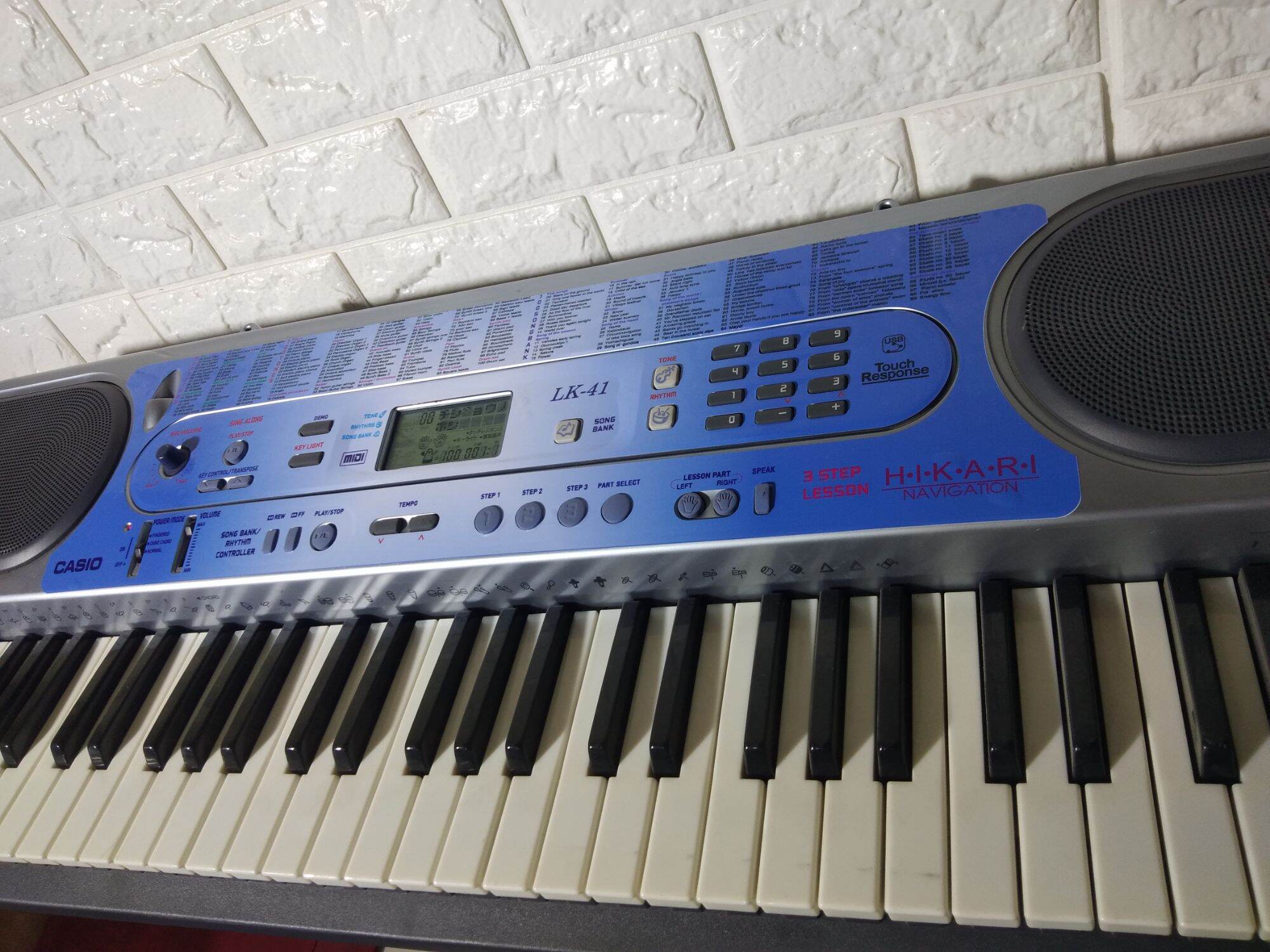 Casio Lk41 Keyboard with Bright Keys + Power Button + Stand + Bag (Japanese Version)