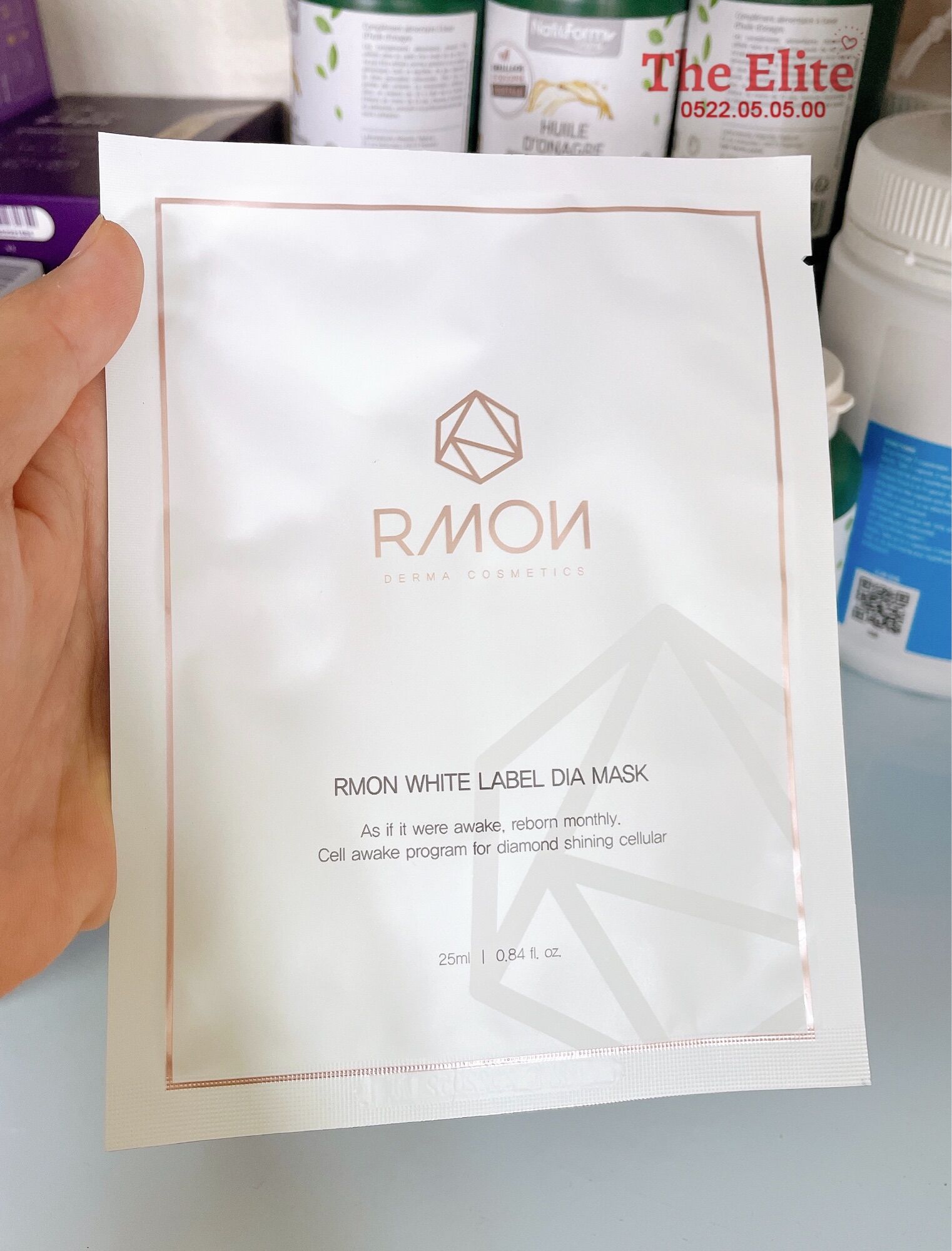 Mặt nạ tế bào gốc rmon