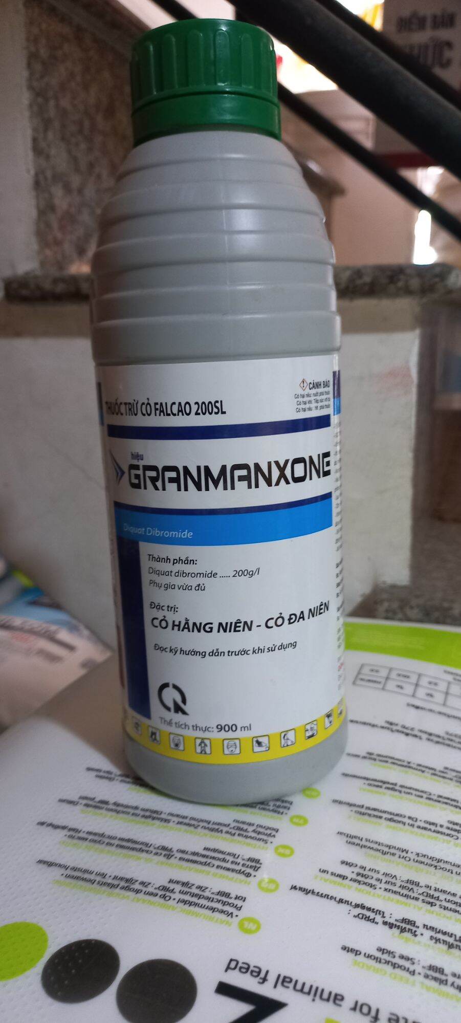 Diệt cỏ cháy. Ganmaxon chai 900ml Giá 190,000 Đồng*Miễn phí vận chuyển