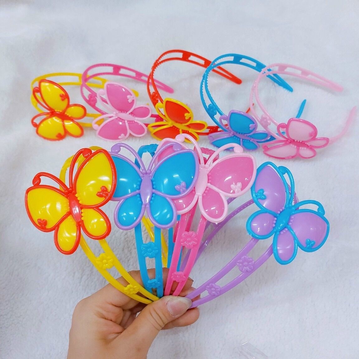 [HCM]CÀI TÓC VƯƠNG MIỆN ĐỦ MÀU CHO BÉ.