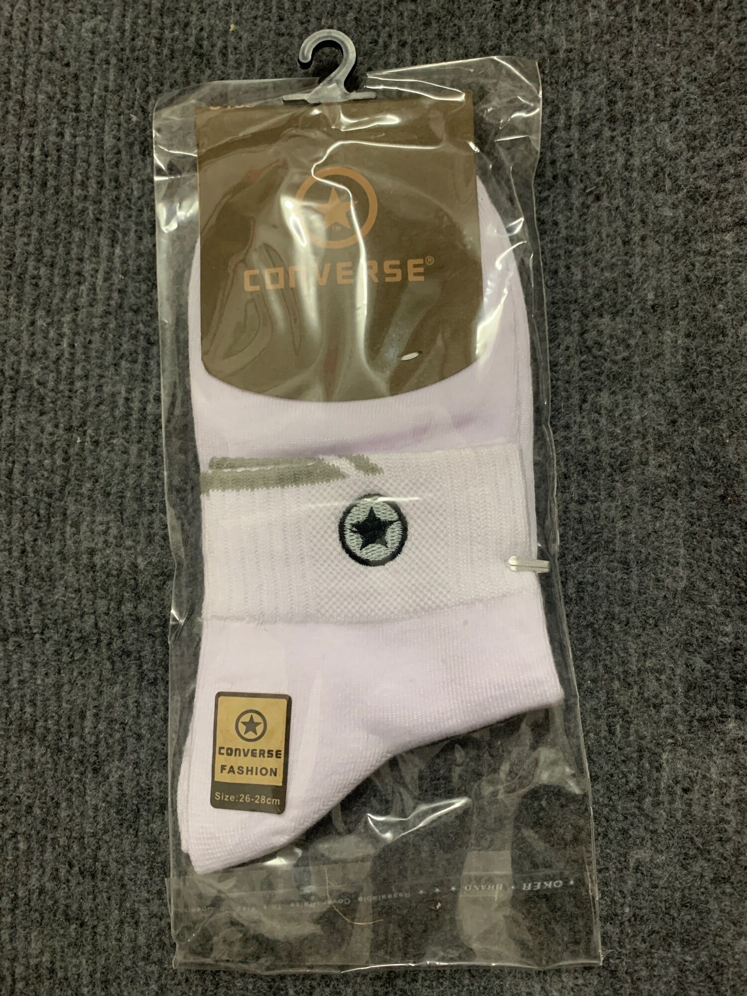 Tất nam converse cổ trung thêu hình logo