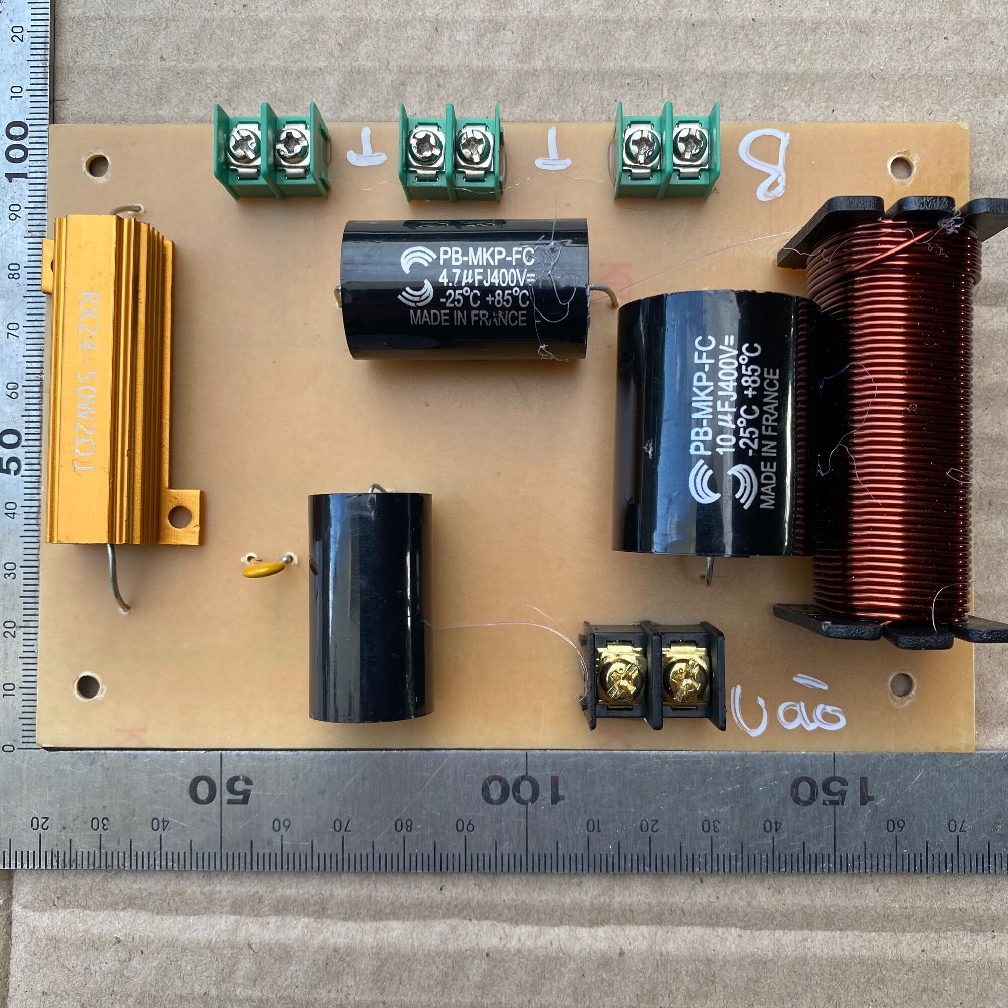 Phân tần loa bmb 450.