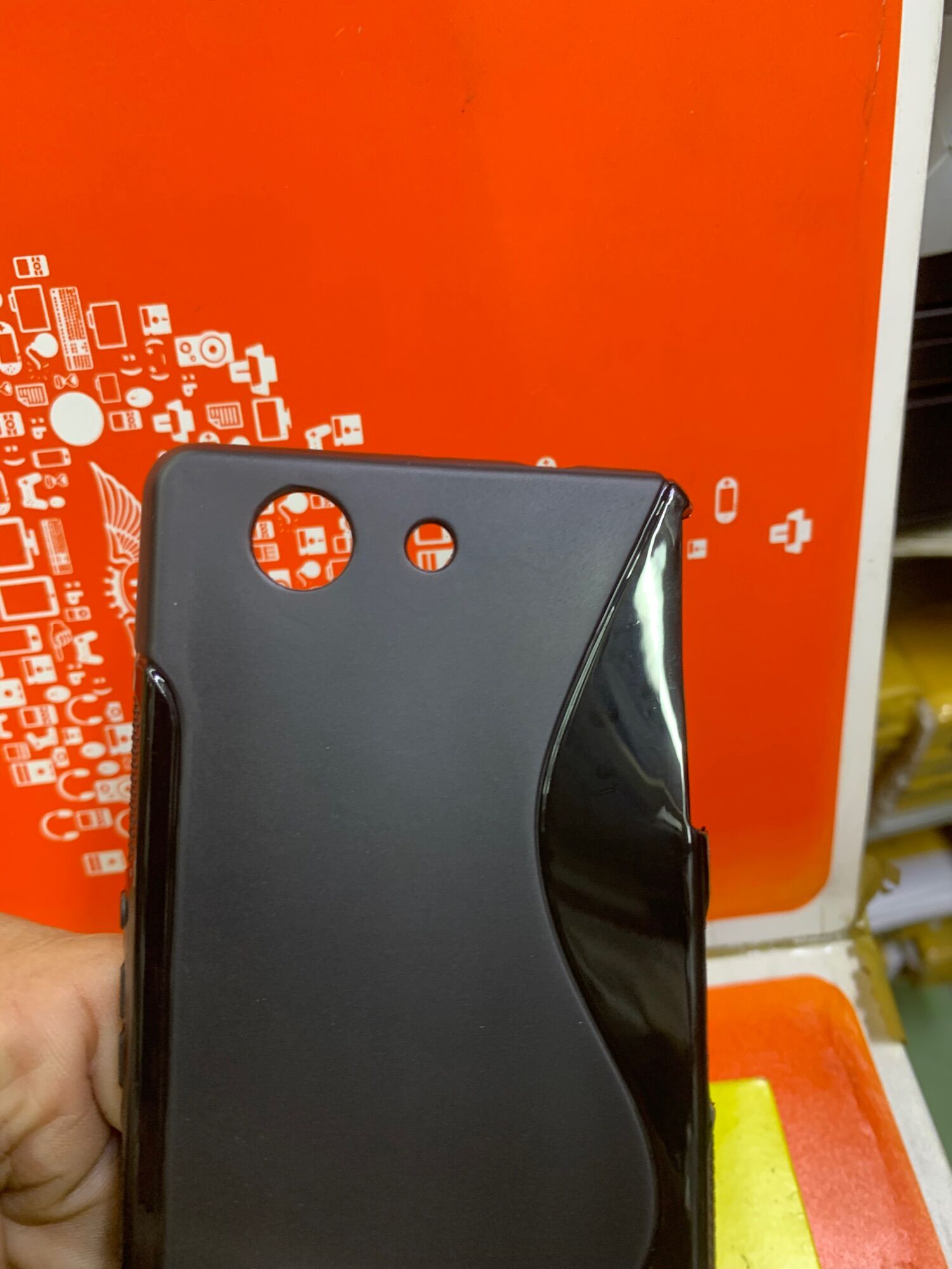 Ốp lưng Sony Z3 Mini dẻo đen hàng xịn