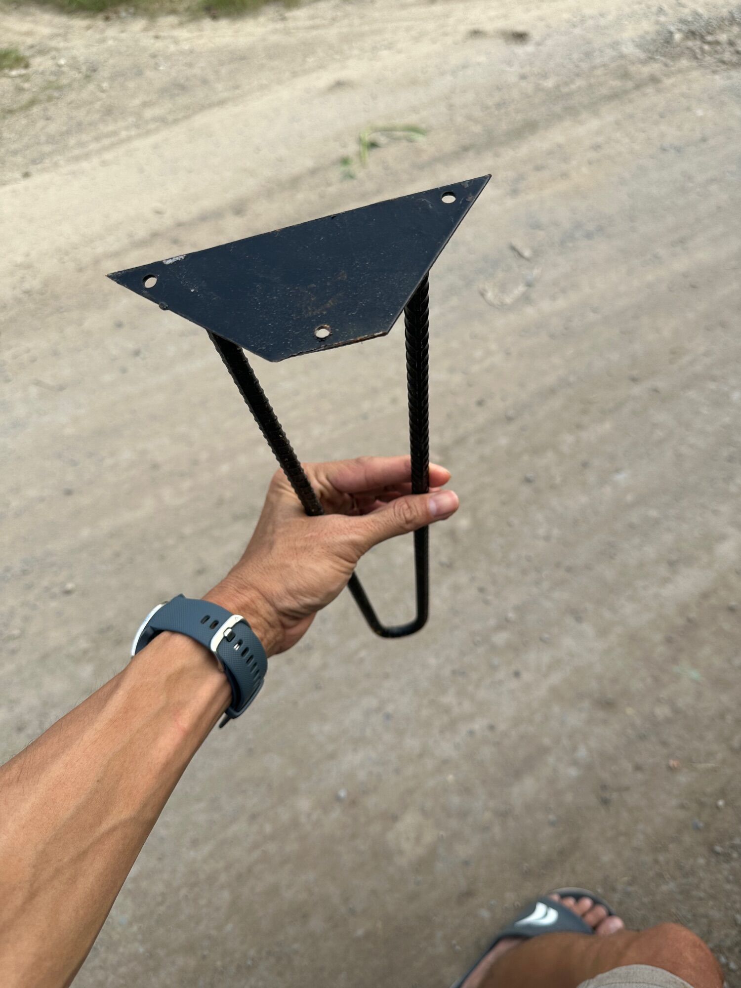 Combo 3 chân bàn sắt răng 60m hairpin kèm vít
