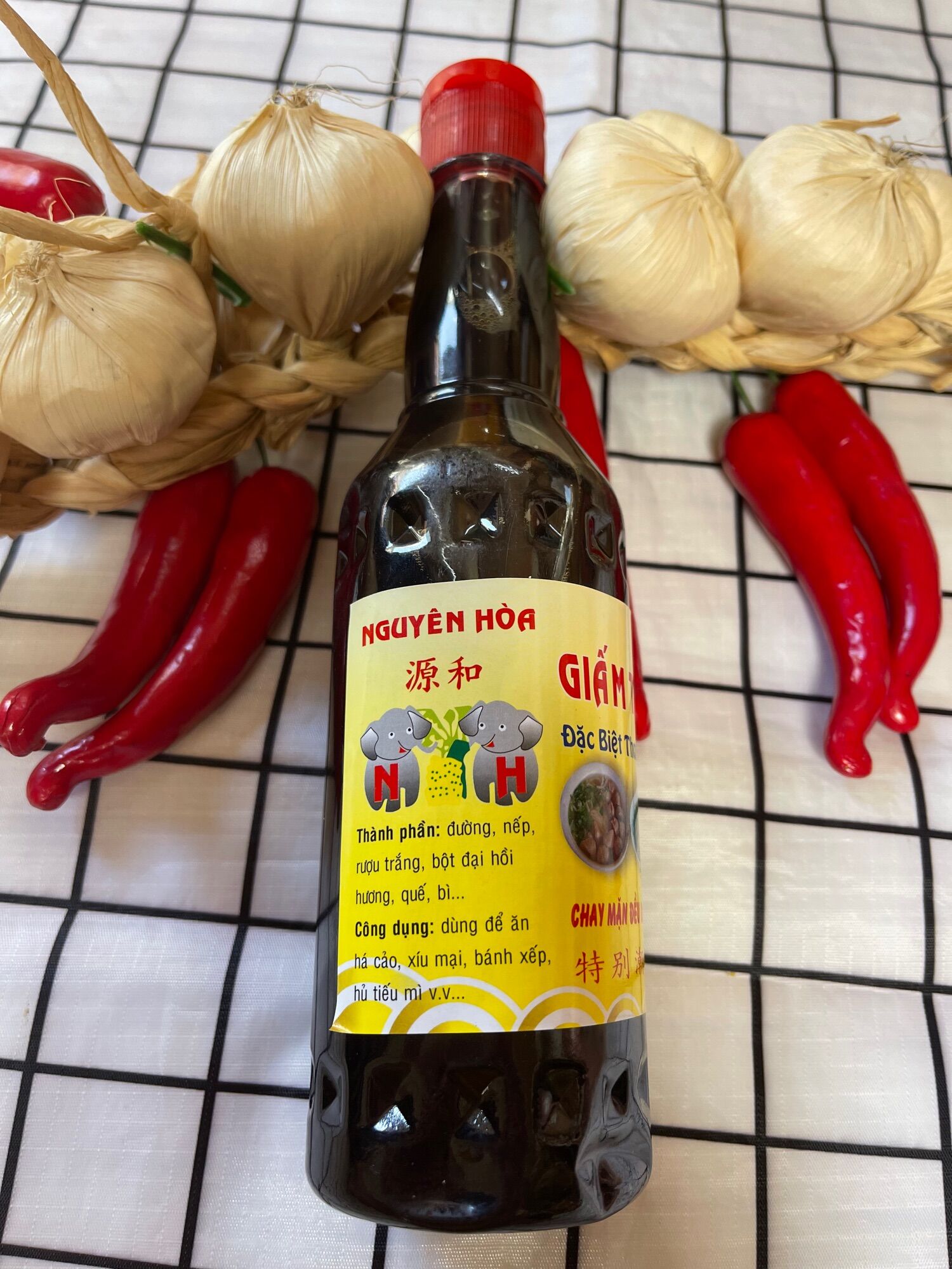 GIẤM TIỀU ( DẤM TIỀU ) HIỆU NGUYÊN HÒA 500ML