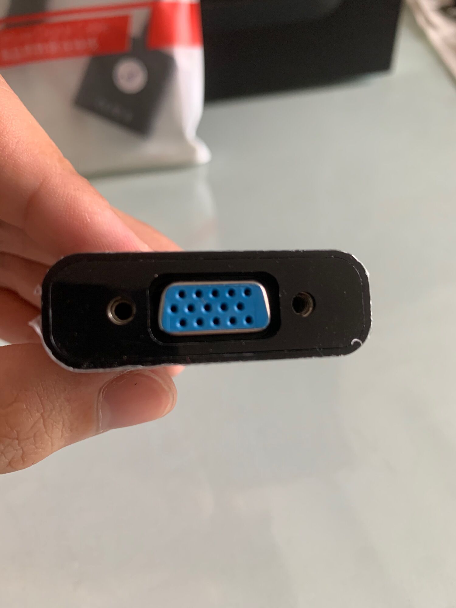 Cáp chuyển đổi tín hiệu HDMI sang  VGA