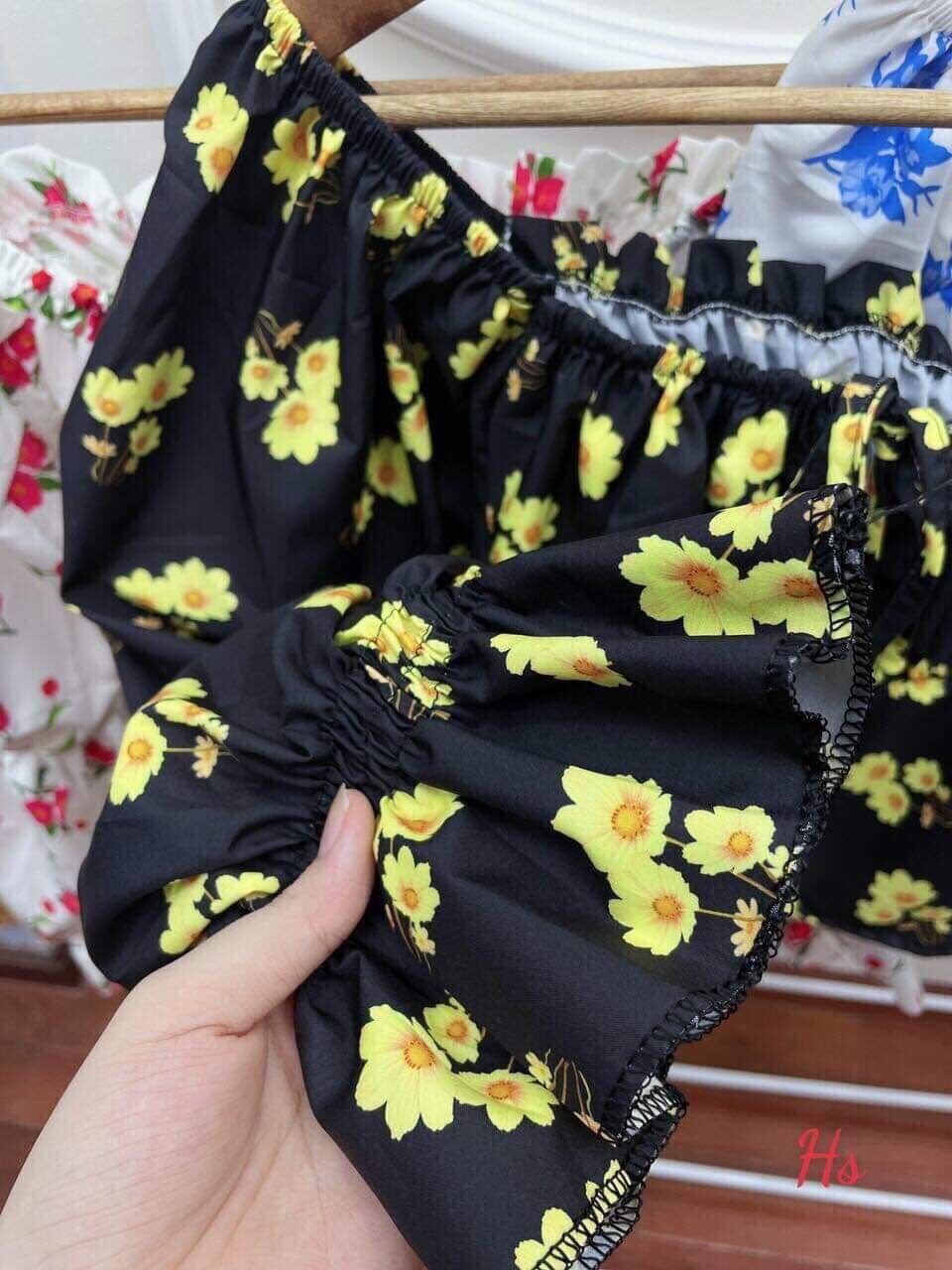 Áo crotop trễ vai hoa kèm ảnh thật