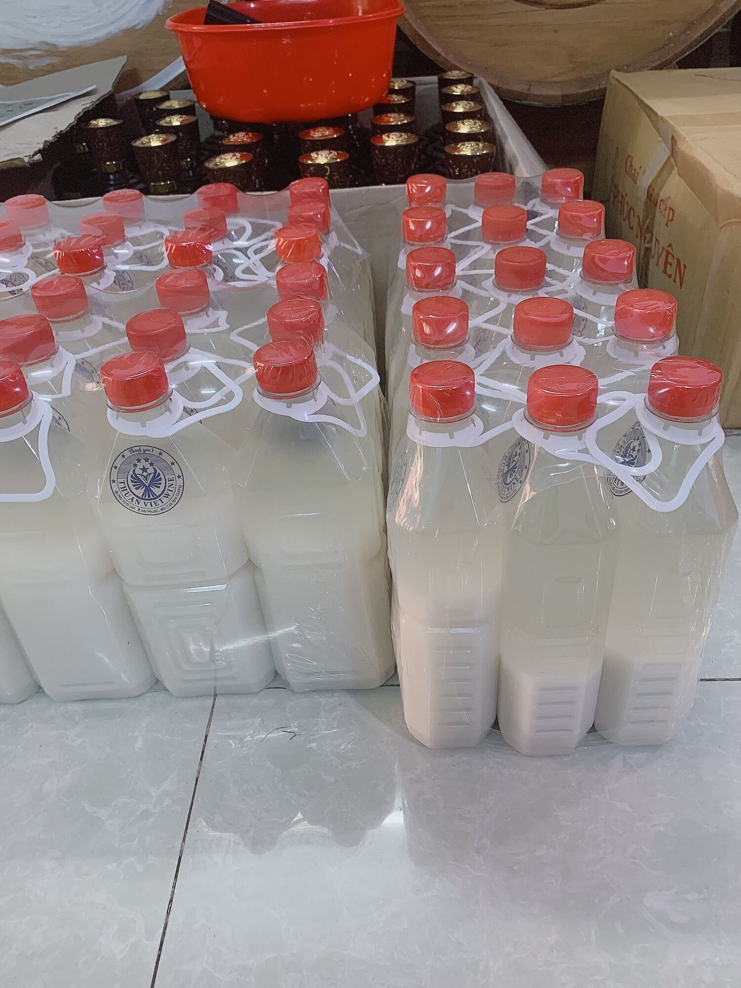 Rượu nếp đục (nếp sữa) chai 1 lít, lên men tự nhiên