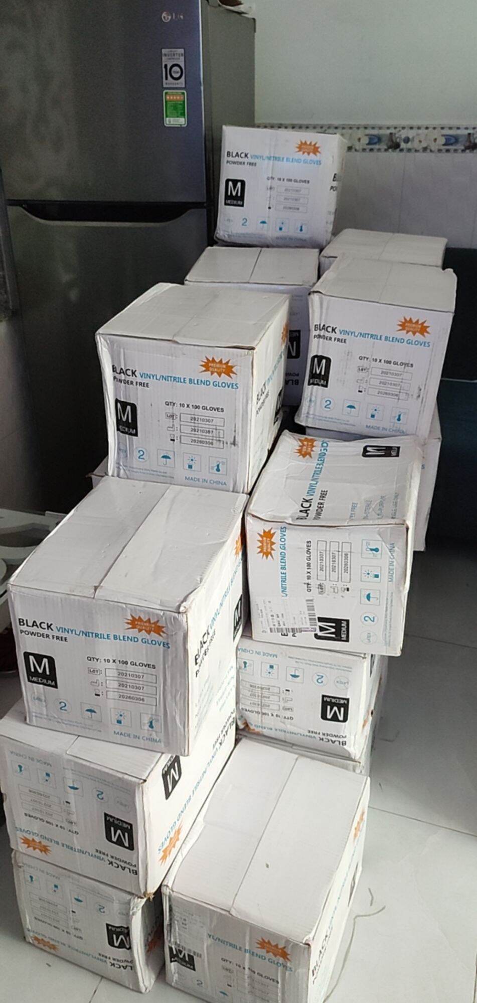 Găng tay cao su y tế không bột màu đen size S _size M
