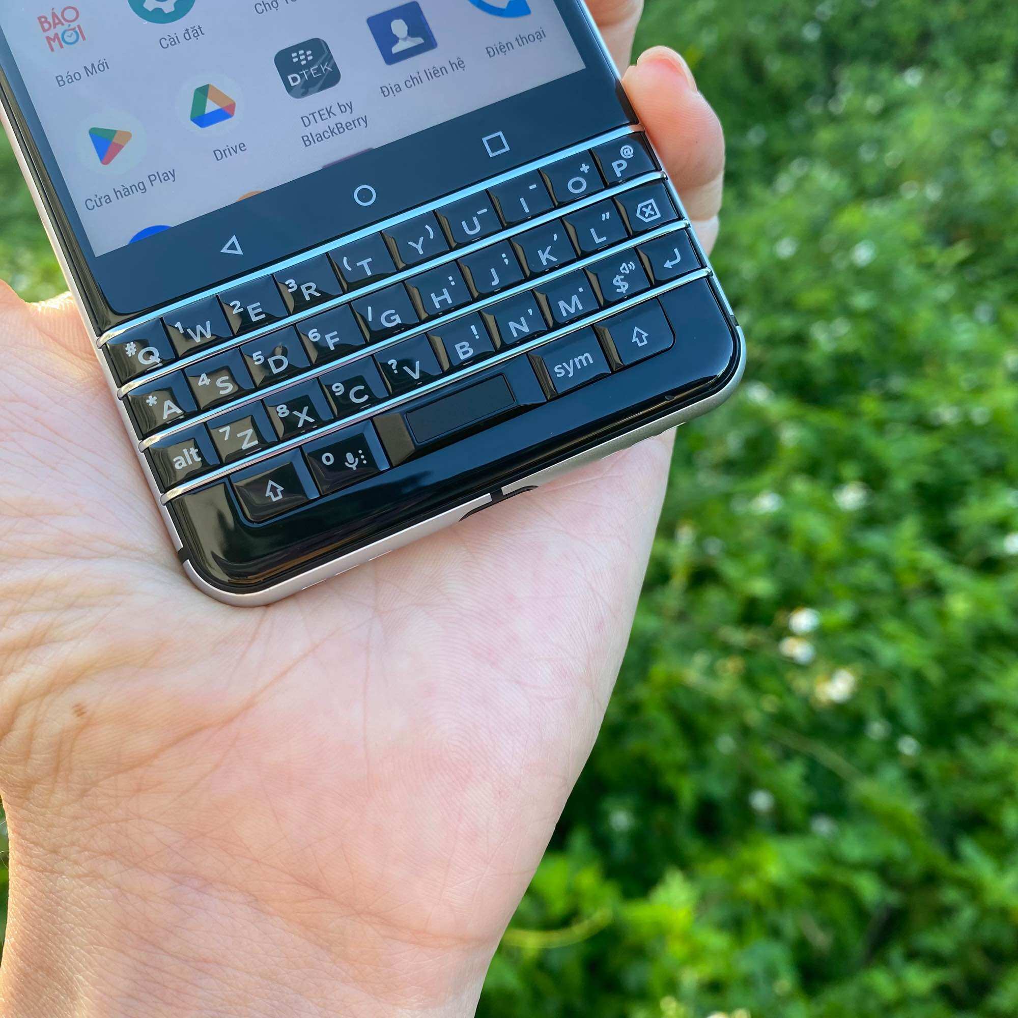 Điện Thoại Blackberry Keyone