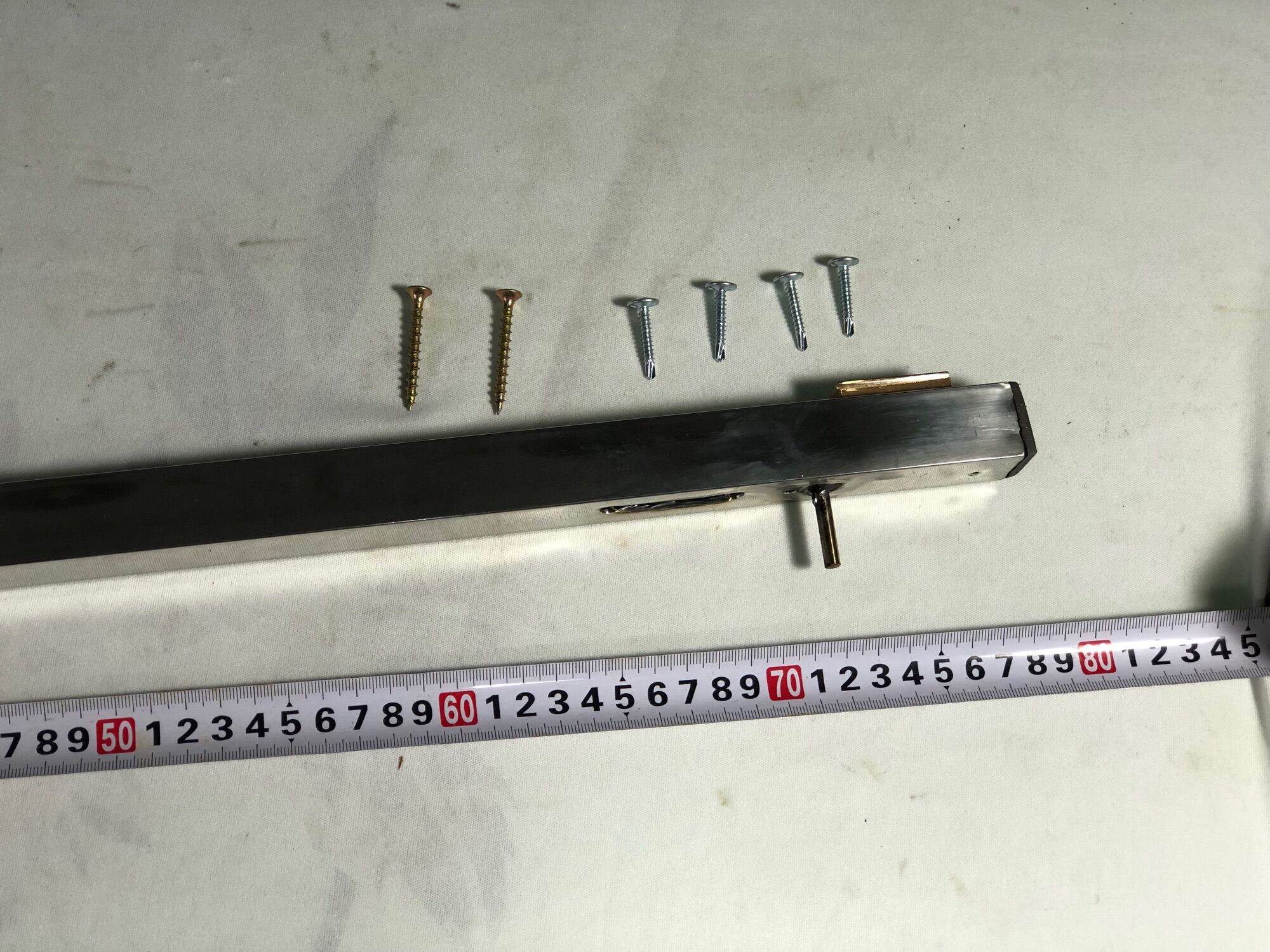 Cây inox vuông 25 chế ná
