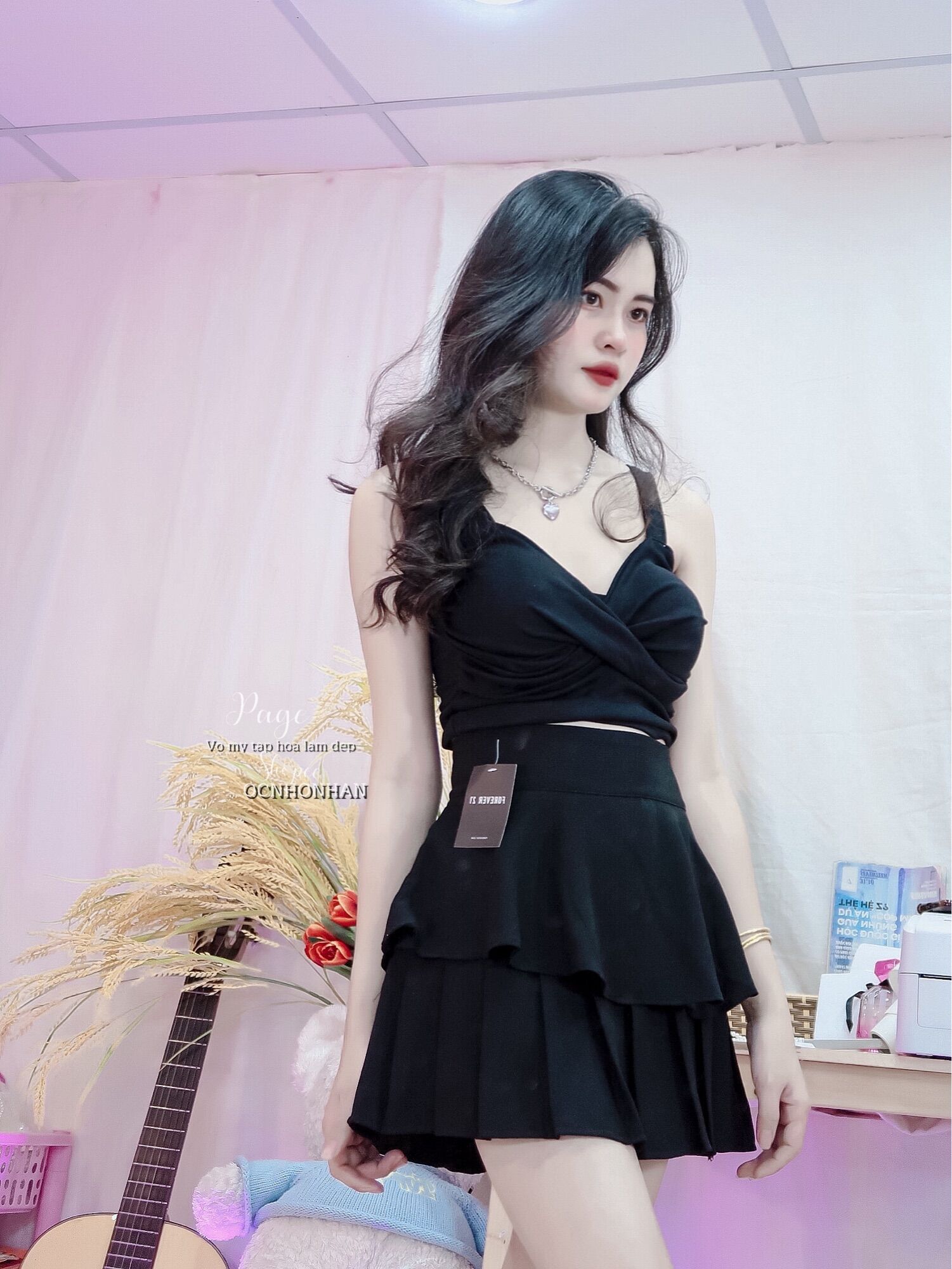 Set áo hai dây phối chân váy tầng
