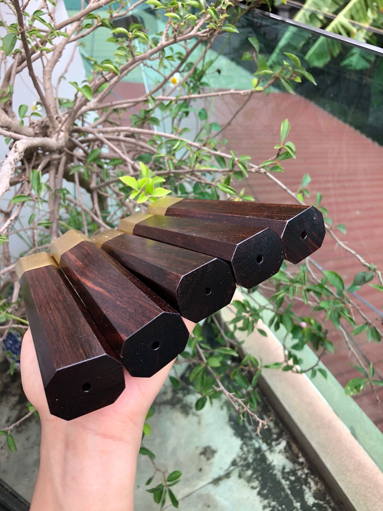 Chuôi cẩm khâu đồng