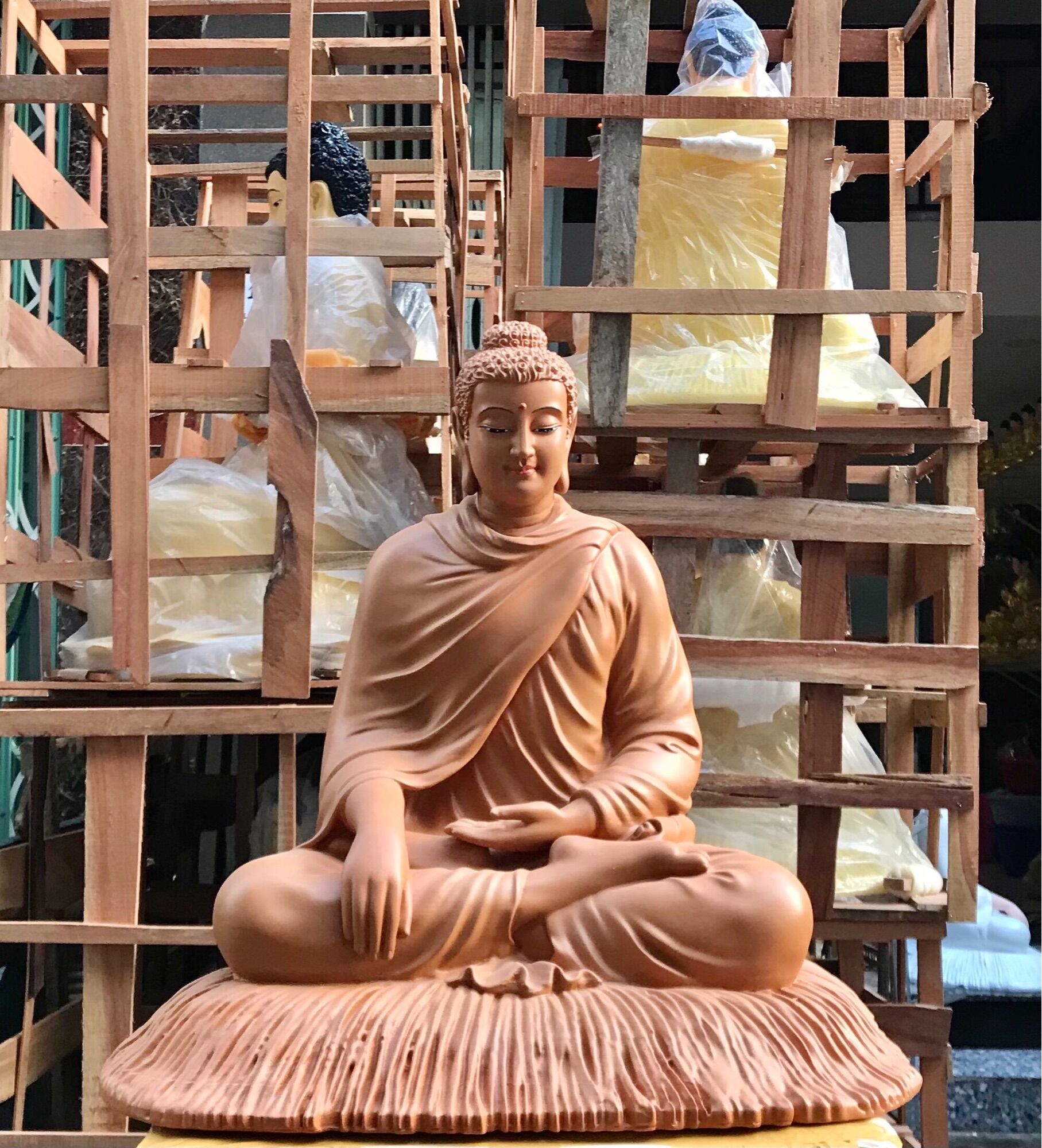 TÔN TƯỢNG BỔN SƯ THÍCH CA MAU NI PHẬT