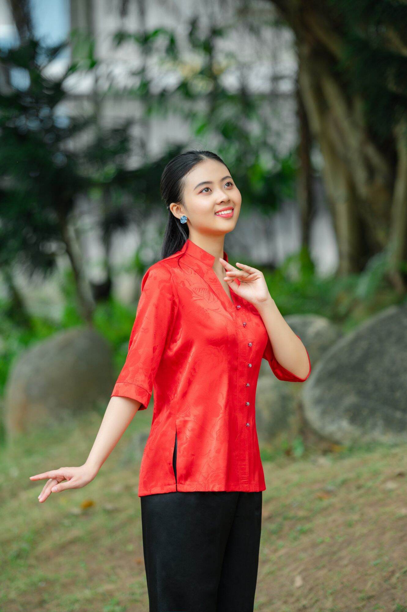 Đồ Lam Đi Chùa # Mẫu Bà Ba Gấm Cổ Trụ