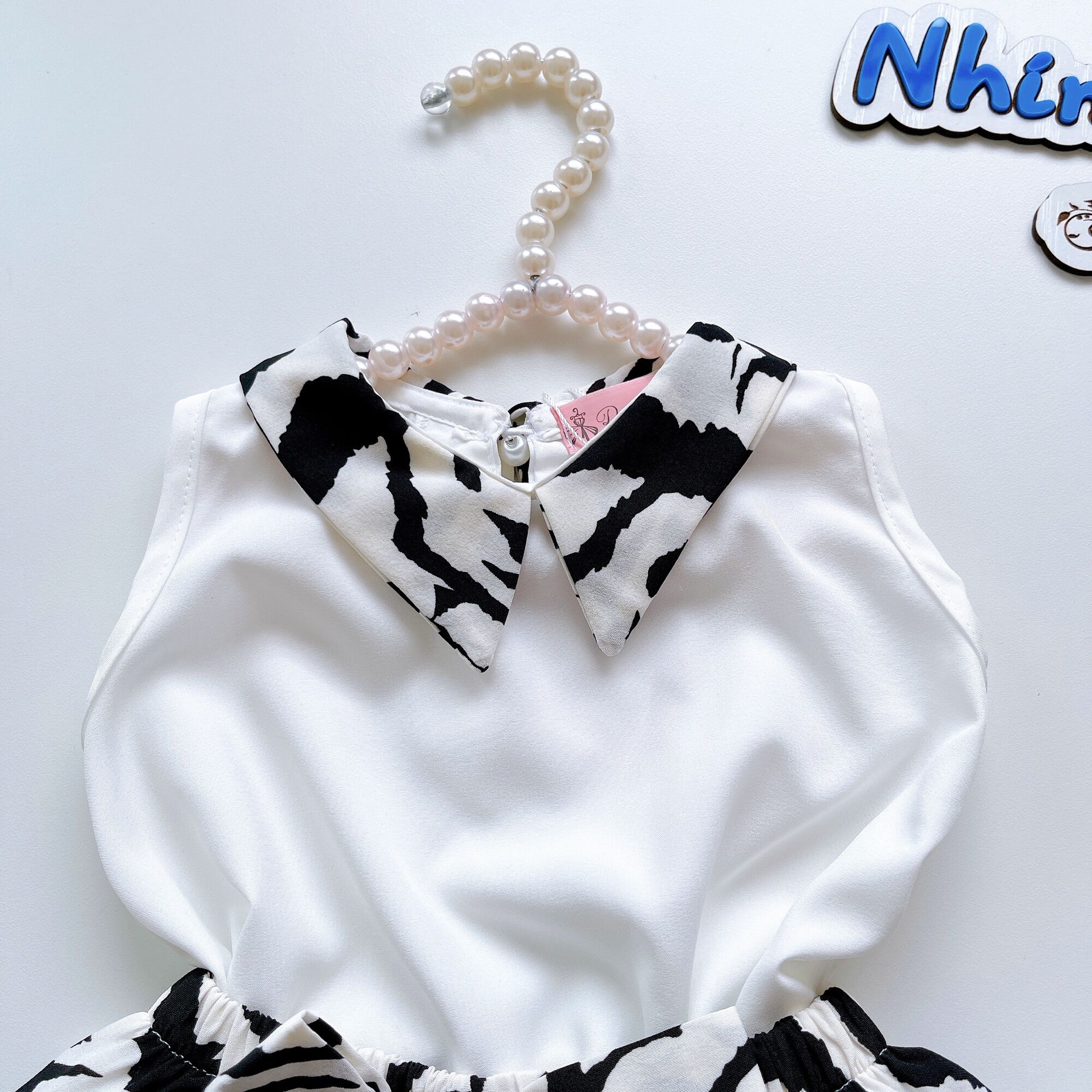Bộ Vân Đen Sang Chảnh Cho Bé Gái 4 Đến 28kg Chất Lụa Mềm Mát [S012]