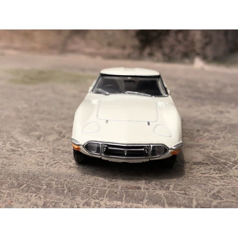 Xe Mô Hình TOMICA Toyota 2000GT 1:43