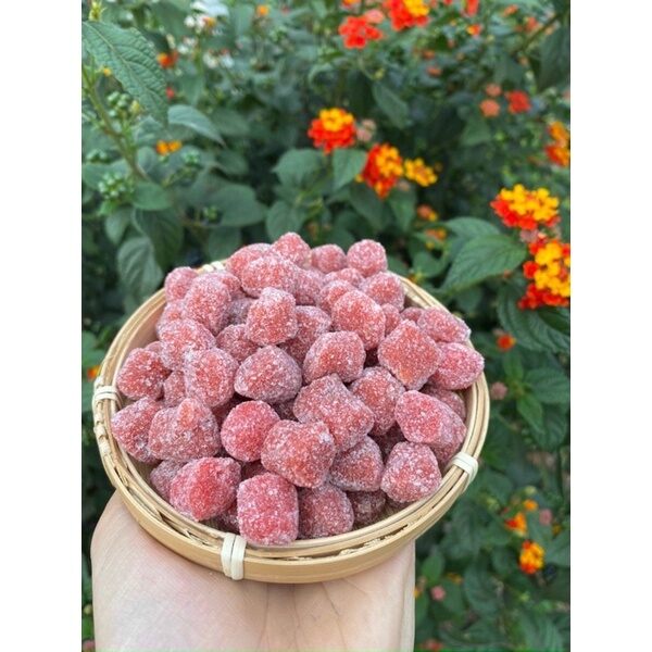 1 hủ 300G kẹo mứt dâu tây đà lạt siêu -ngon