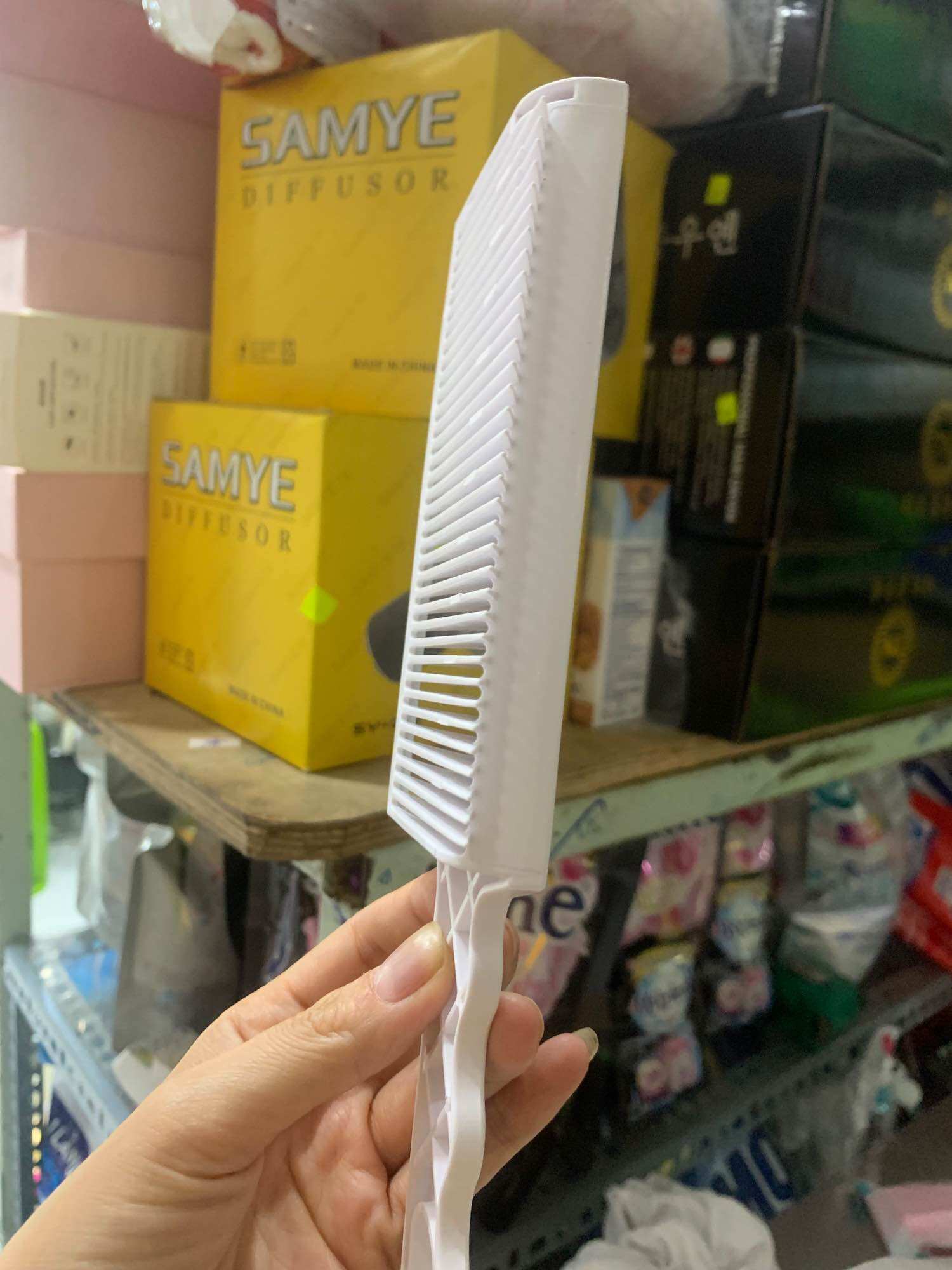 Lược cắt tóc nam đi khung barber