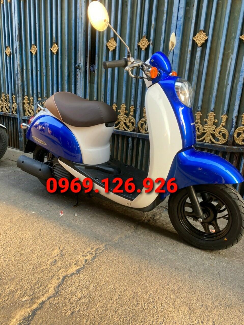 Mua xe ga nhỏ gọn chạy phố  chọn Honda Scoopy hay Yamaha Janus