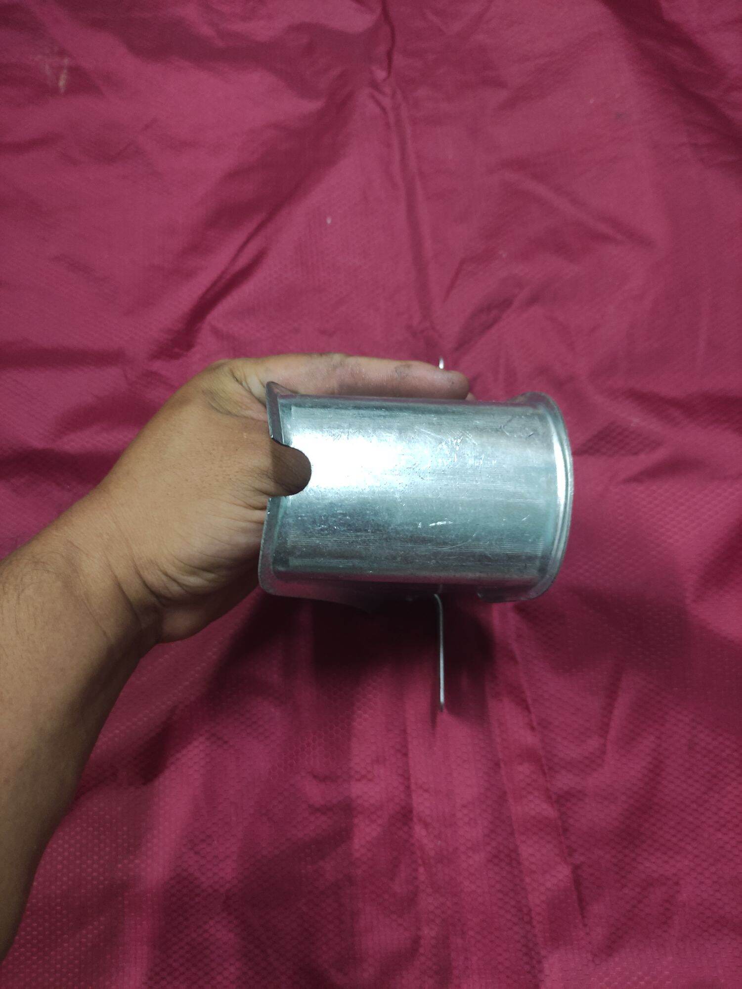Đế sắt làm đồng,cóc sắt bắt bảng số đèn hậu xe 81