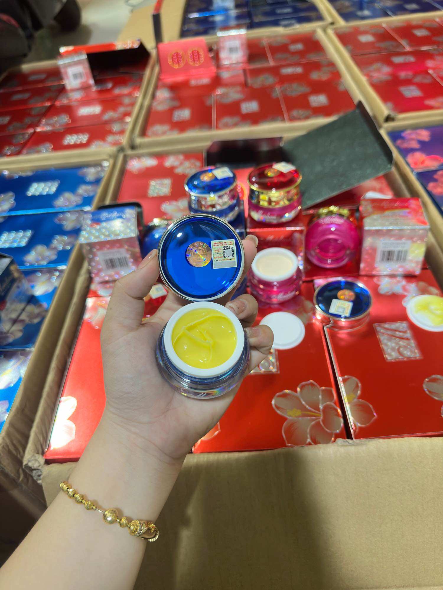 Kem dưỡng trắng da ban đêm Meiduzi Nhật bản tem check BCA