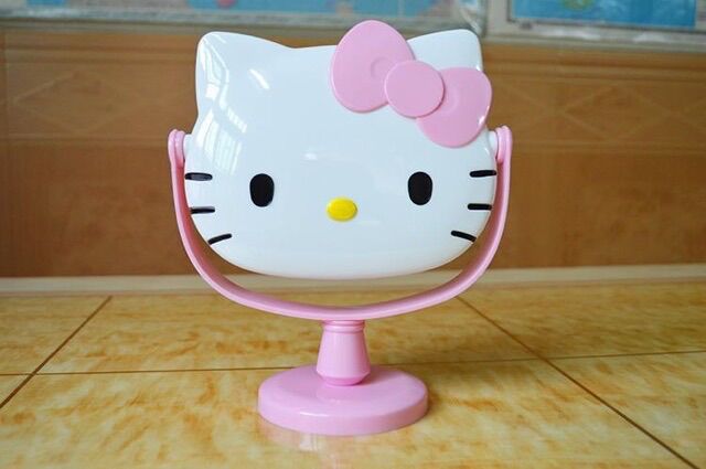 Gương để bàn Hello Kitty