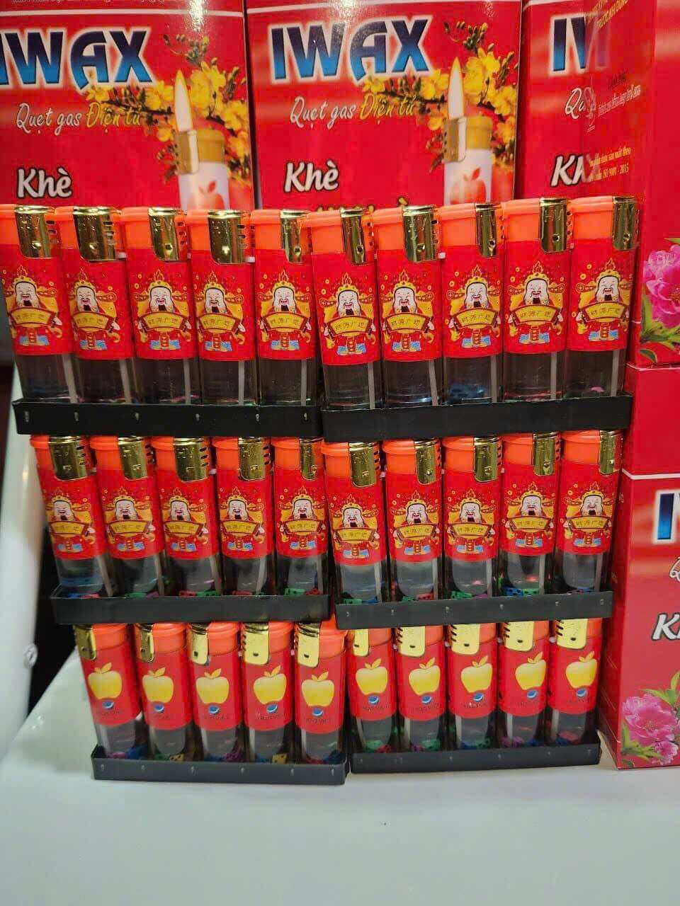 Bật lửa khè xí ngầu -Hộp quẹt khè điện tử xúc xắc nhiều mẫu mã