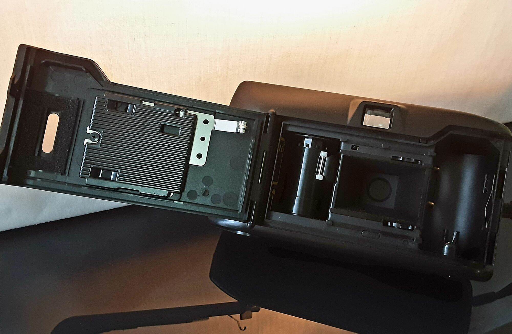 Máy ảnh film Panasonic