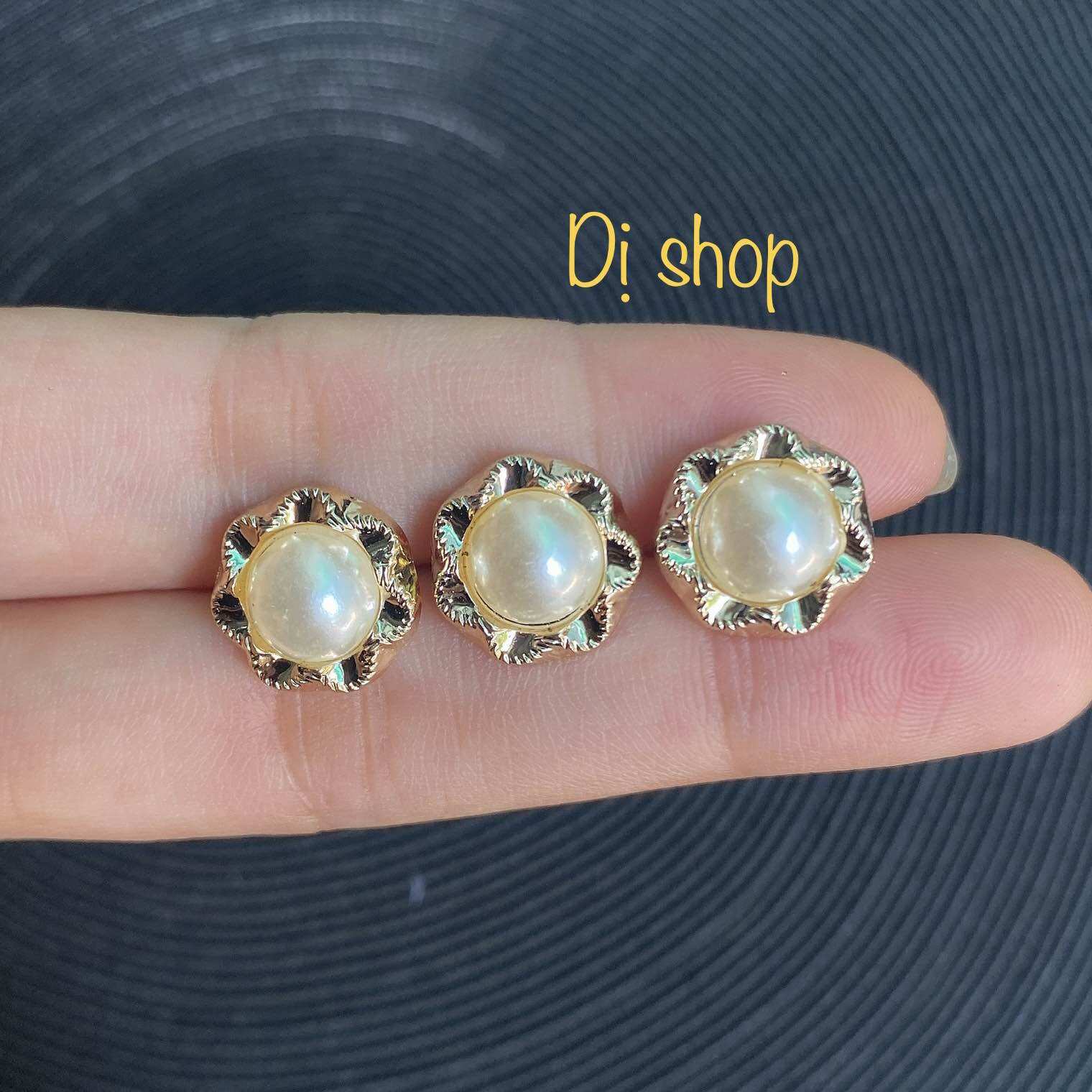 Set 10 nút hoa sơ mi đế lồi size 1.3cm