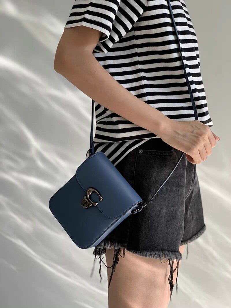 NEW COACH- 📱📱 - TALL STUDIO CROSSBODY CA057 siêu sang