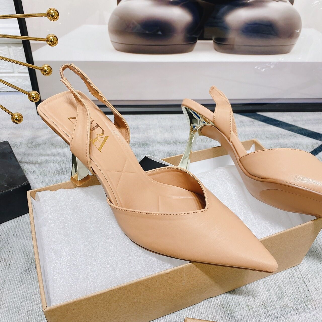 Guốc Zara cao gót